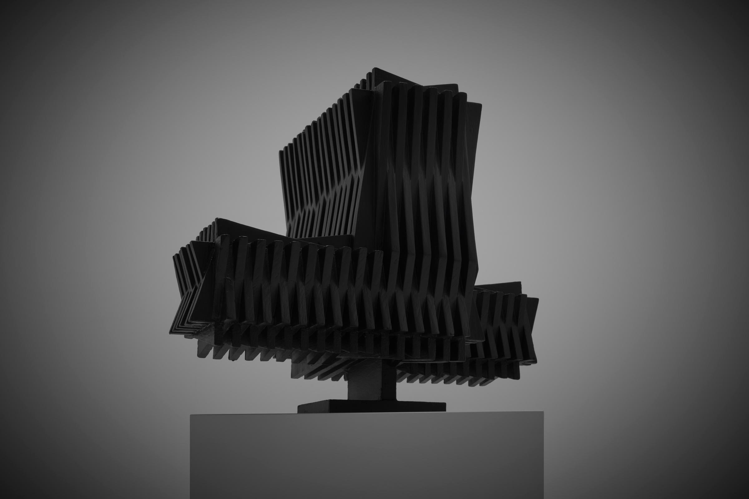 Sculpture géométrique abstraite d'Edison Parra, 1970 en vente 1