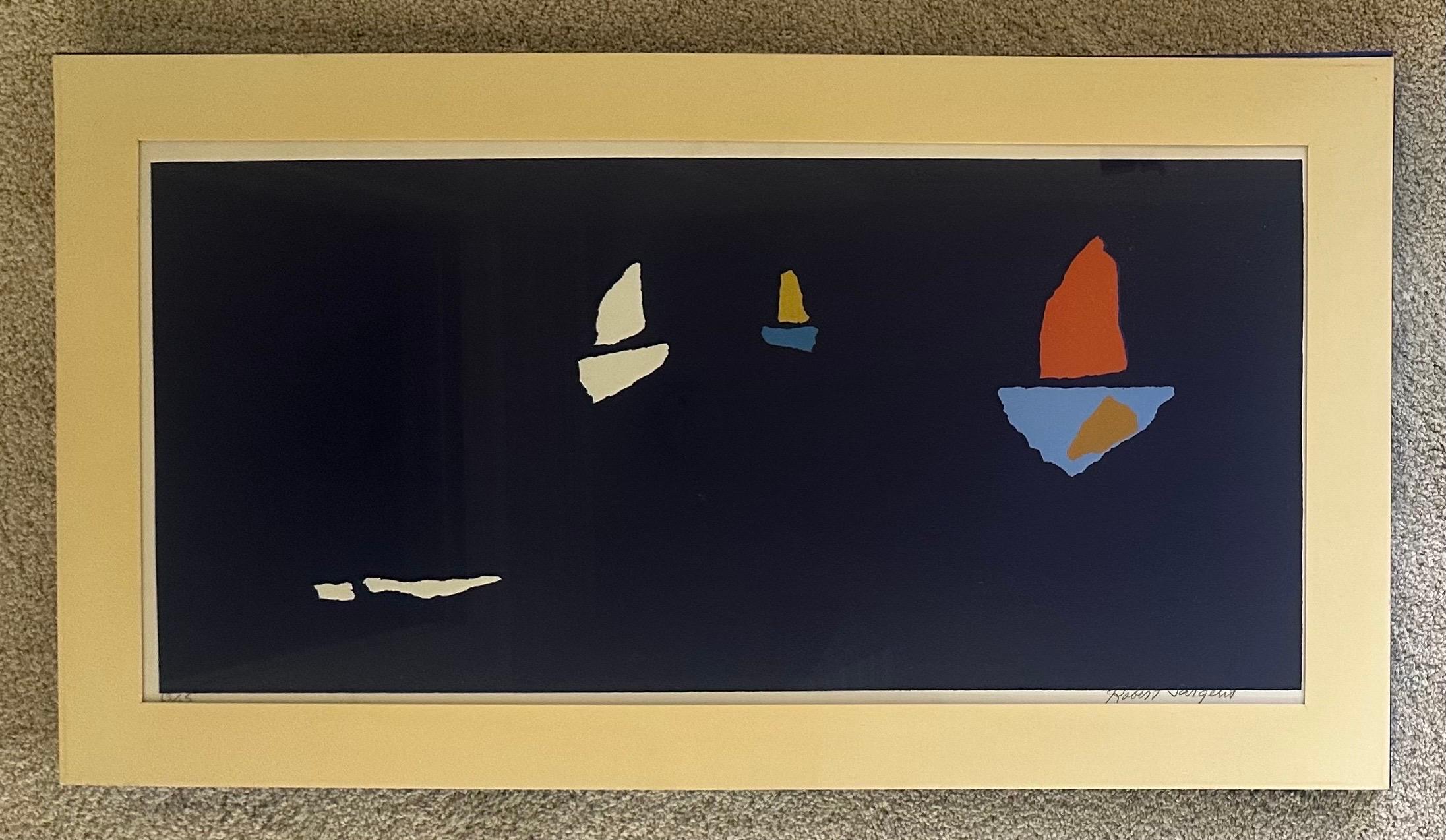 Abstrakte Serigrafie mit Segelbooten am Horizont von Robert Sargent, ca. 1970er Jahre. Das Werk ist rechts unten signiert und links unten als 63 von 65 nummeriert. Die Gesamtabmessungen sind 31,25