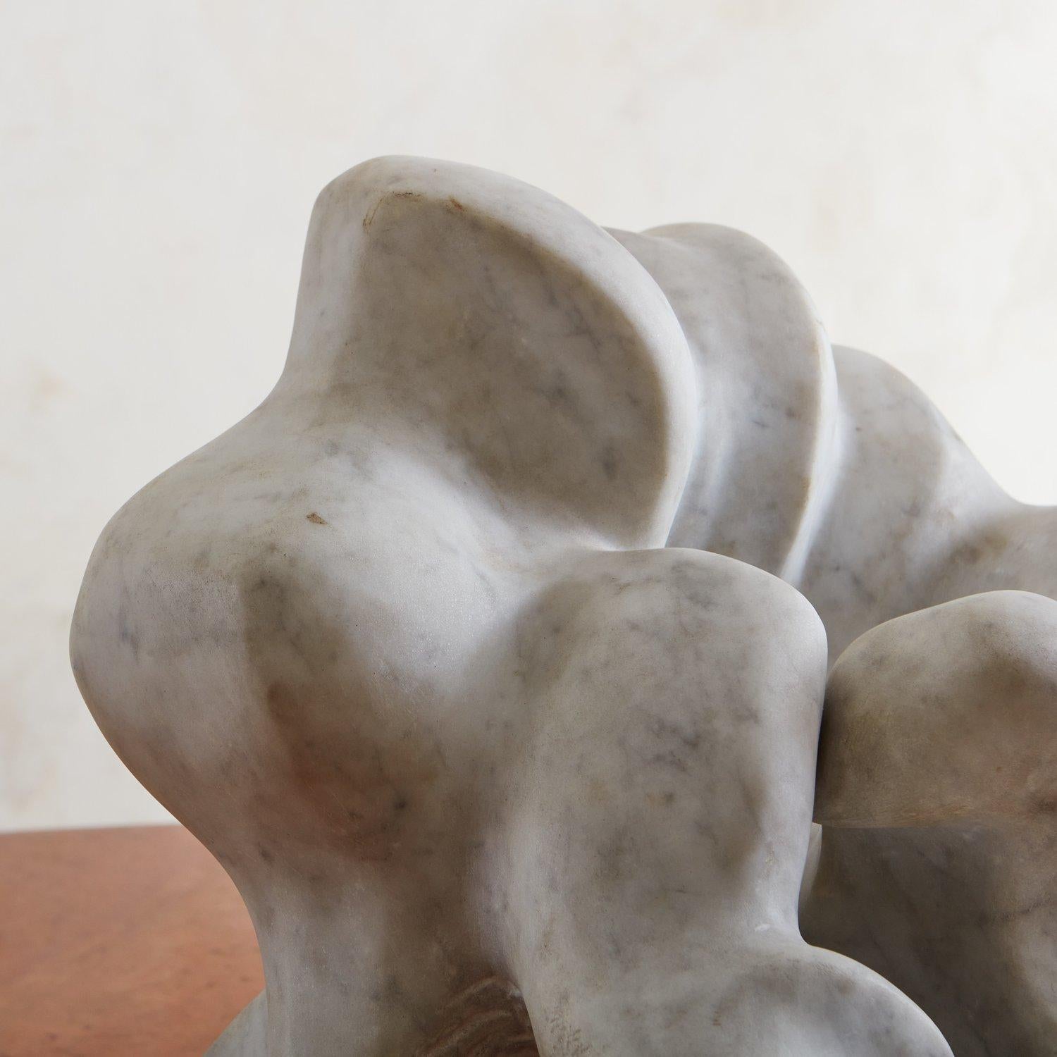 Abstract Hand Carved Statuarietto Marble Sculpture, France 20th Century In Good Condition For Sale In Chicago, IL
