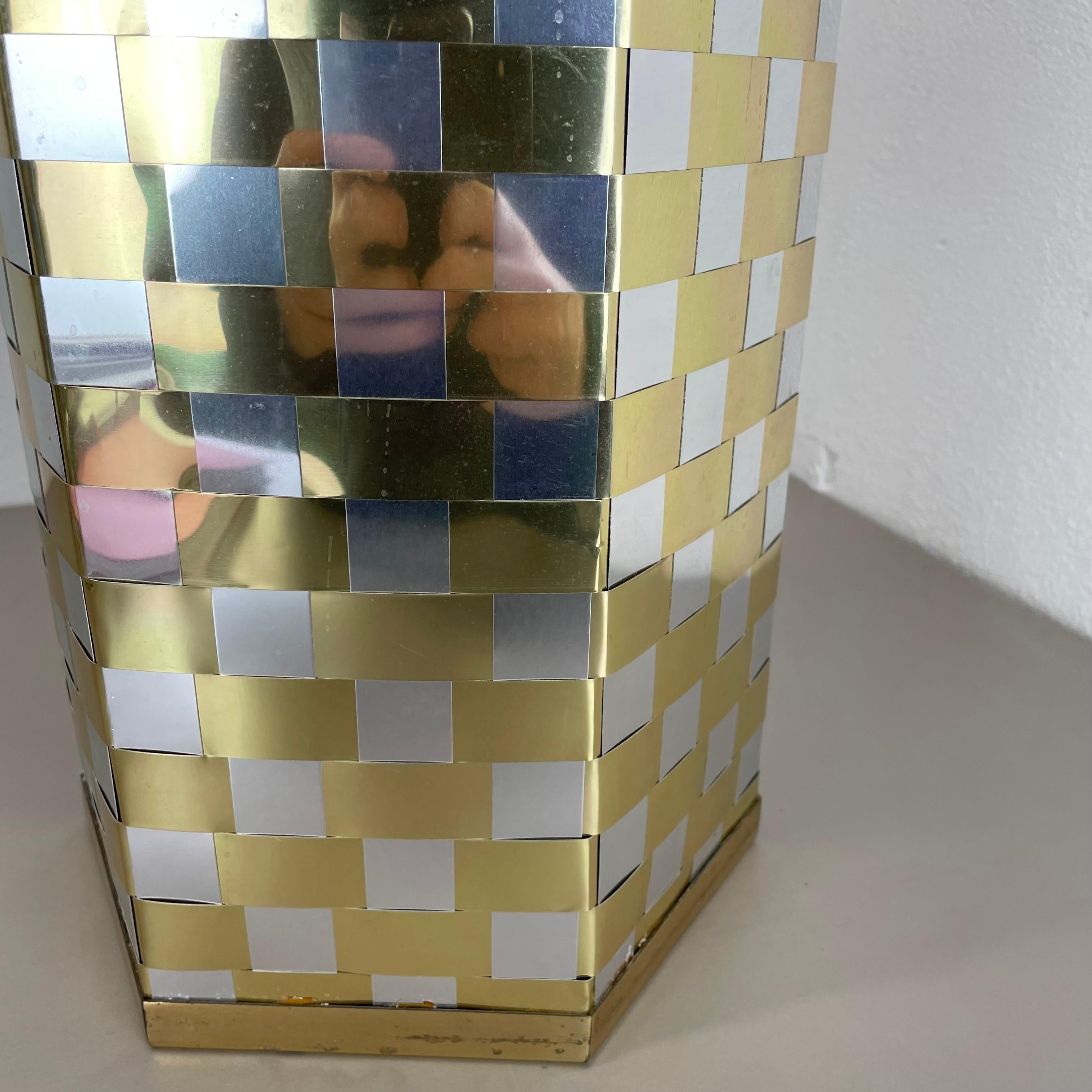 abstract hexagonal bicolor Umbrella Stand in Style of Paul Evans, Italy 1970s For Sale 8