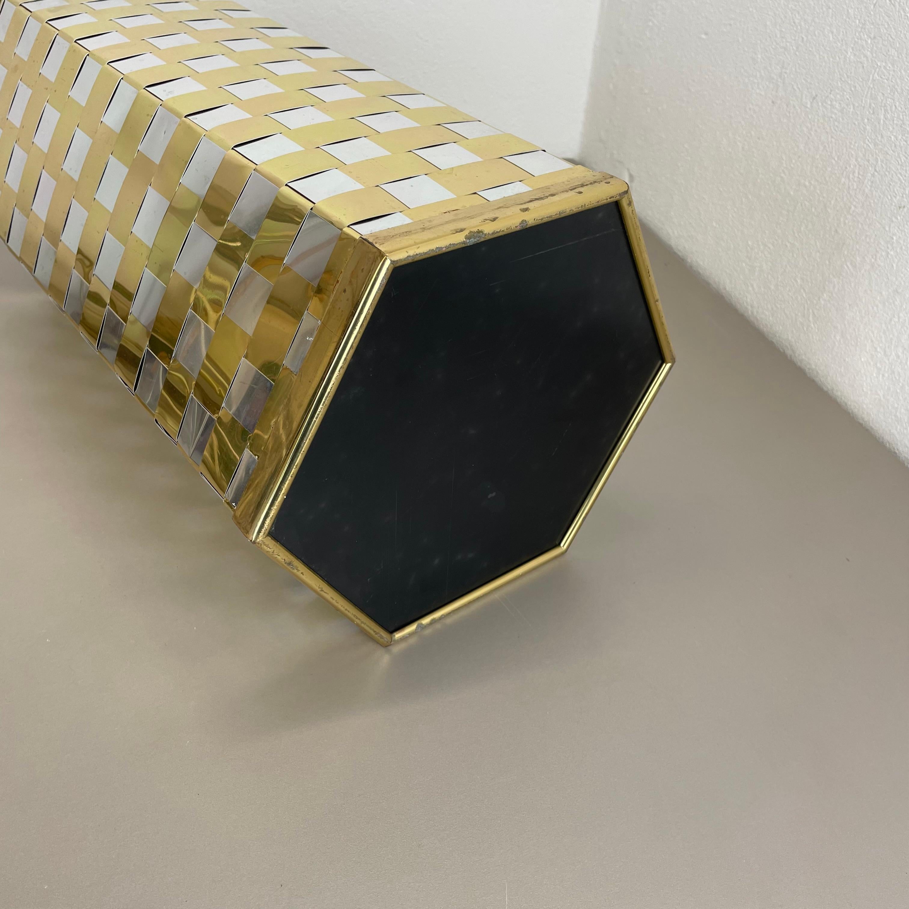 abstract hexagonal bicolor Umbrella Stand in Style of Paul Evans, Italy 1970s For Sale 12