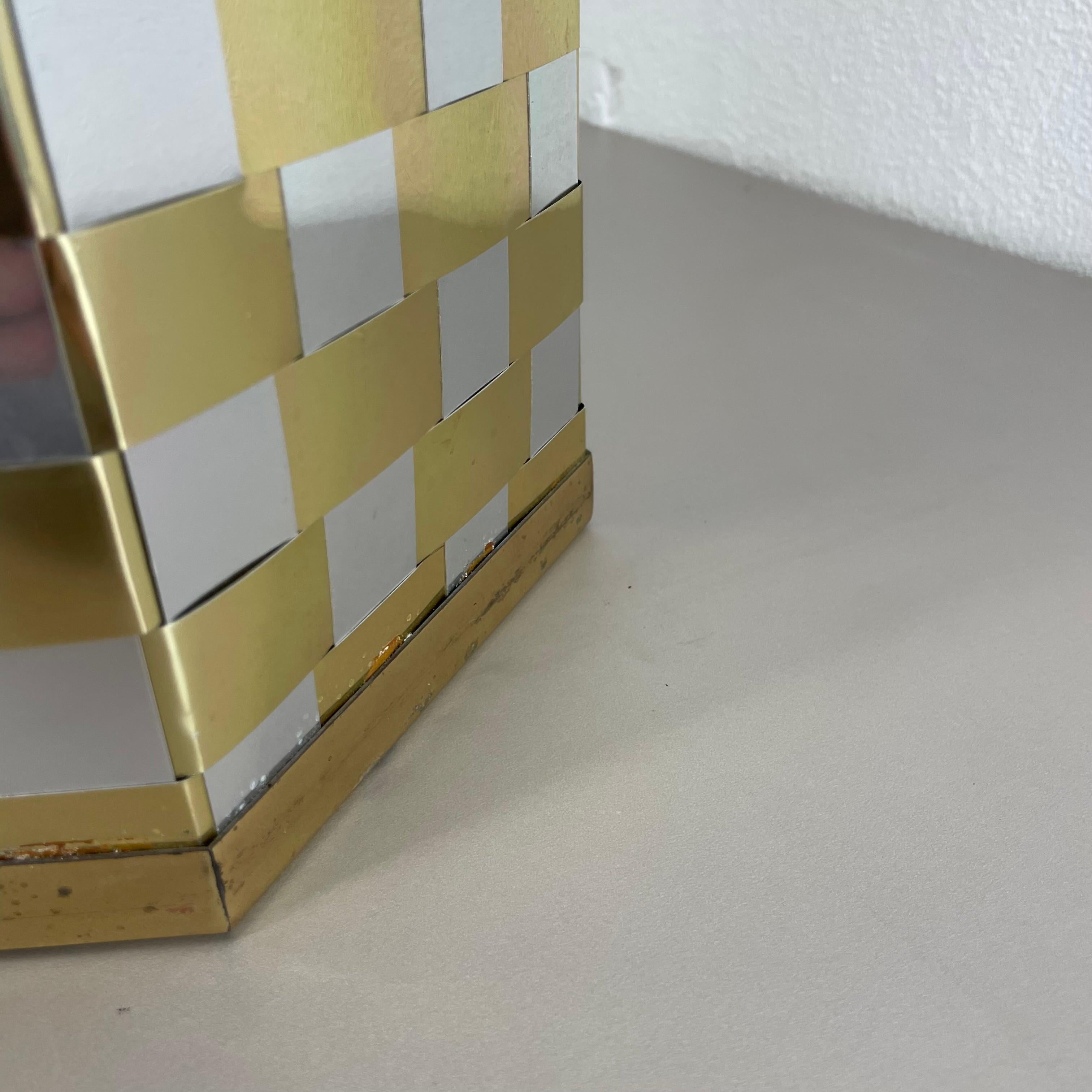 abstract hexagonal bicolor Umbrella Stand in Style of Paul Evans, Italy 1970s For Sale 1