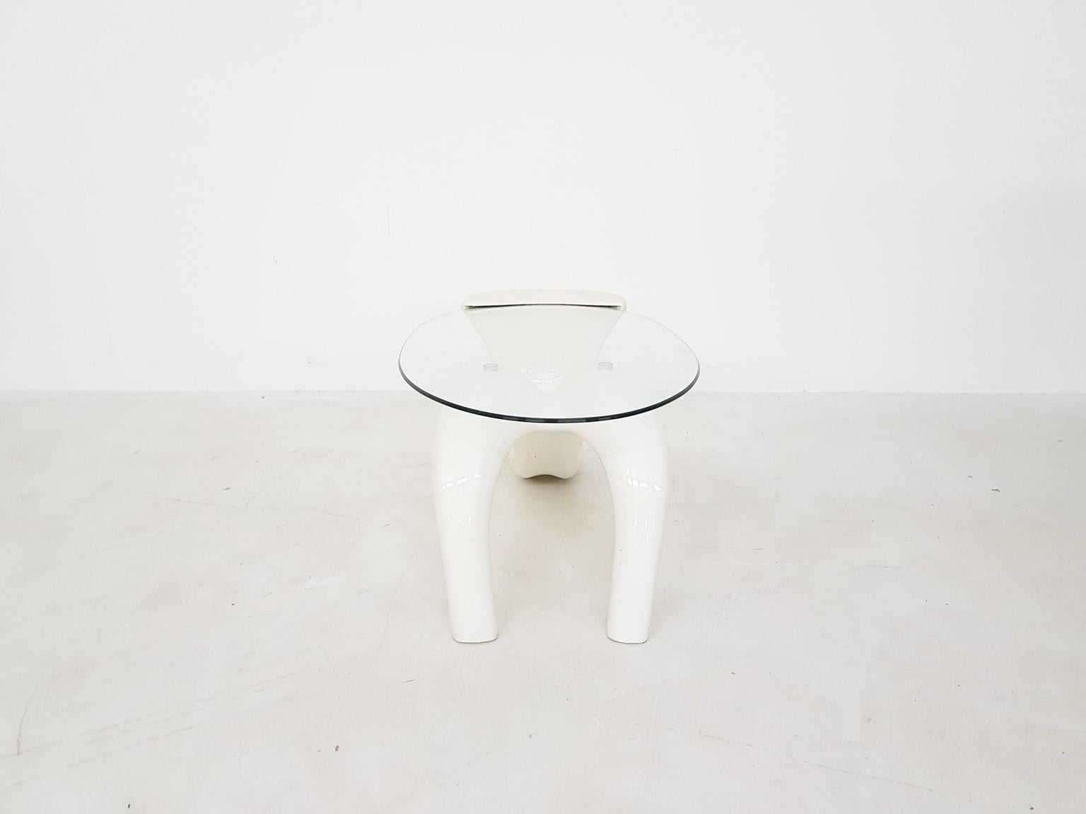 Mid-Century Modern Abstract Human Shaped Coffee Table in White Fibreglass from the Midcentury