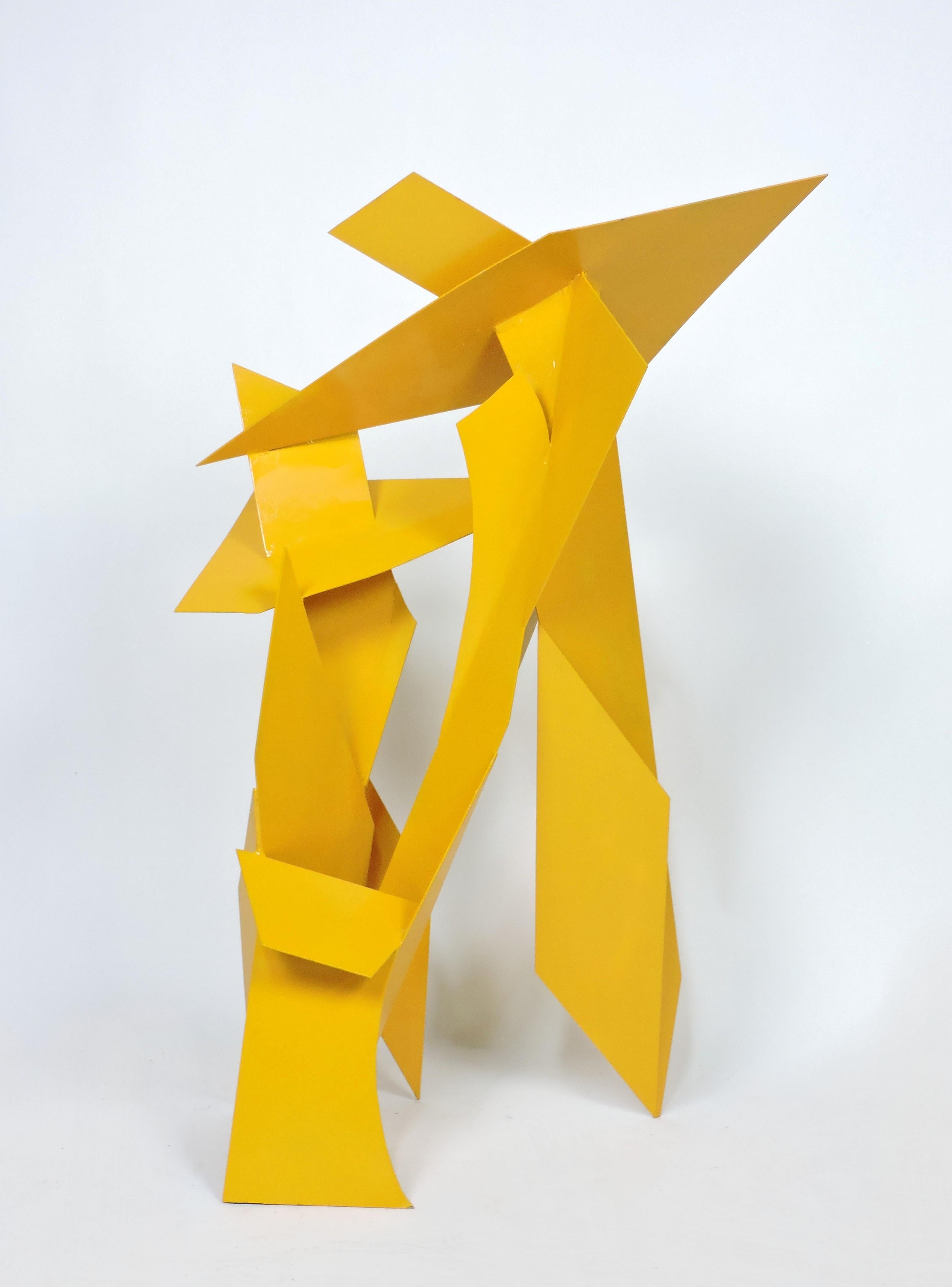 Escultura abstracta industrial de acero soldado 