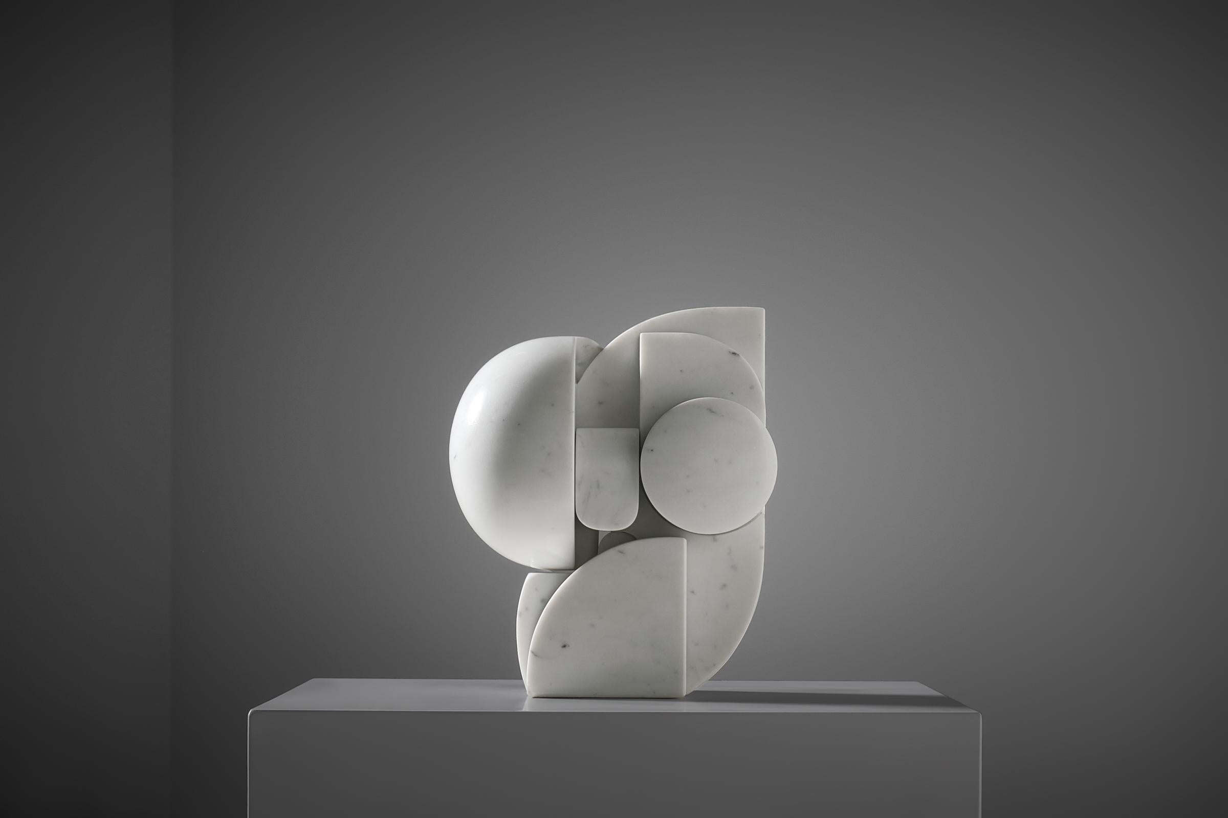 Scultura astratta ad incastro in marmo di Carrara di Andrea Cascella, Italia 1987 in vendita 1