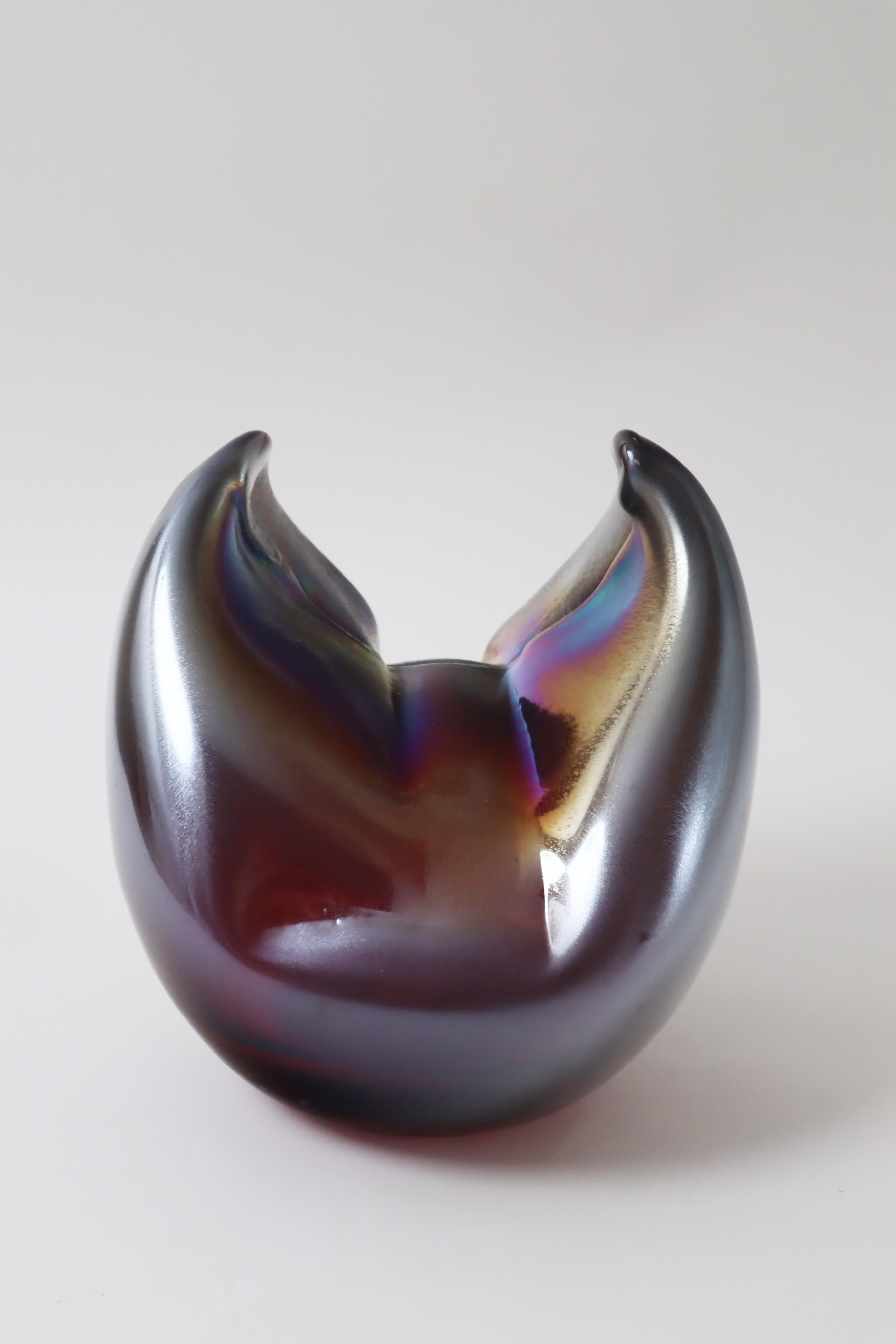 Organico moderno Scultura astratta in vetro iridescente di grandi dimensioni, Germania, anni '80 in vendita