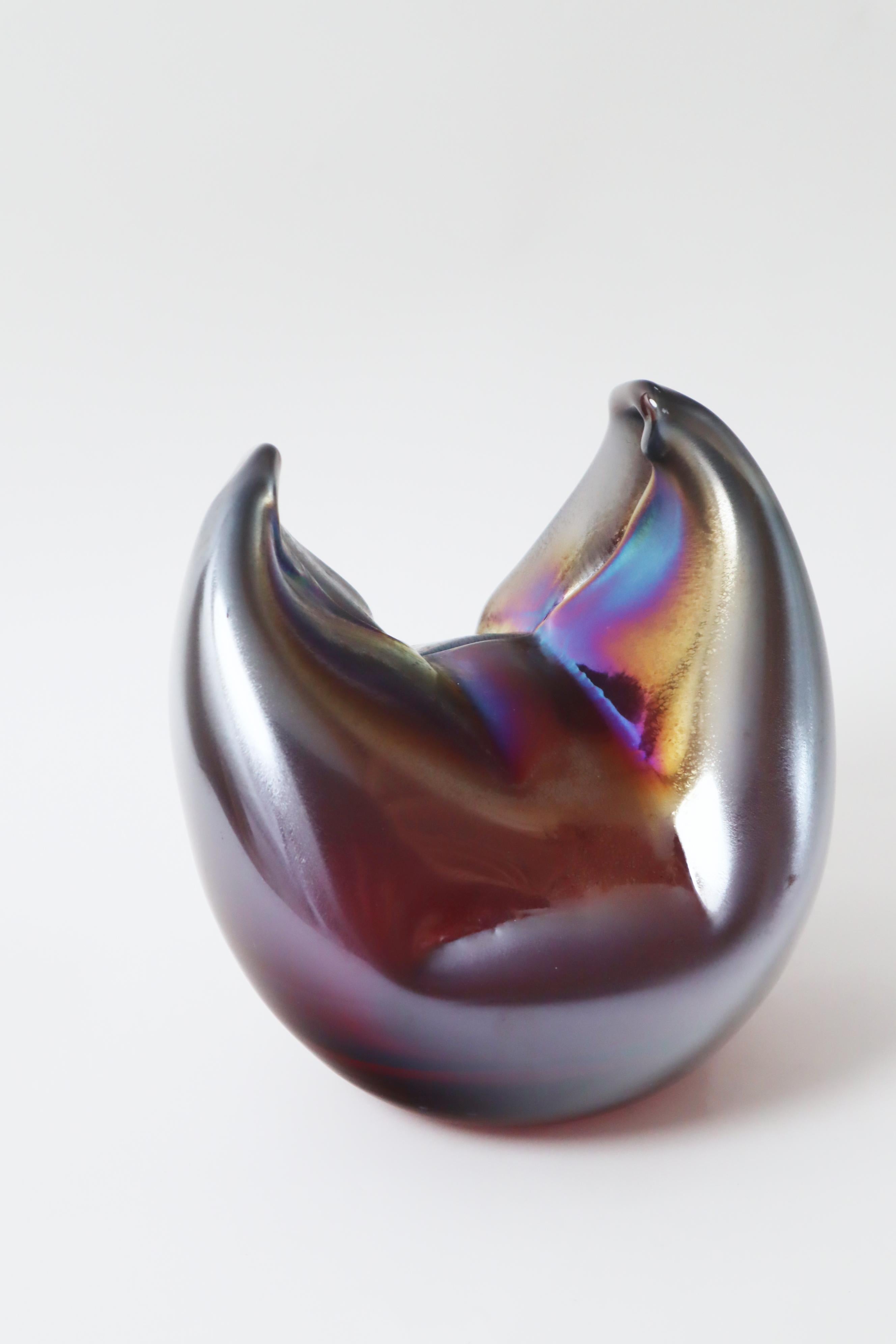 Tedesco Scultura astratta in vetro iridescente di grandi dimensioni, Germania, anni '80 in vendita