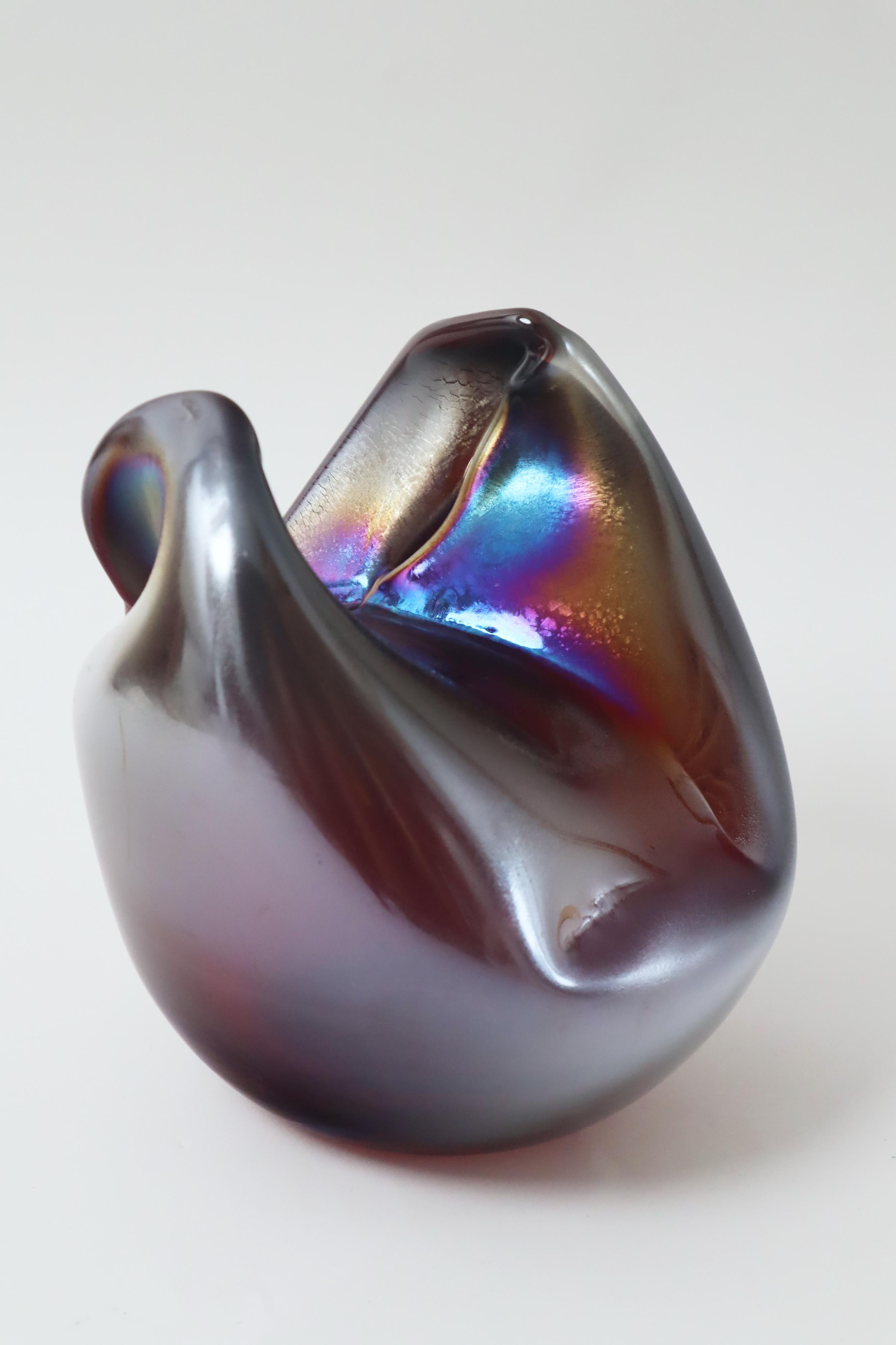 Fatto a mano Scultura astratta in vetro iridescente di grandi dimensioni, Germania, anni '80 in vendita