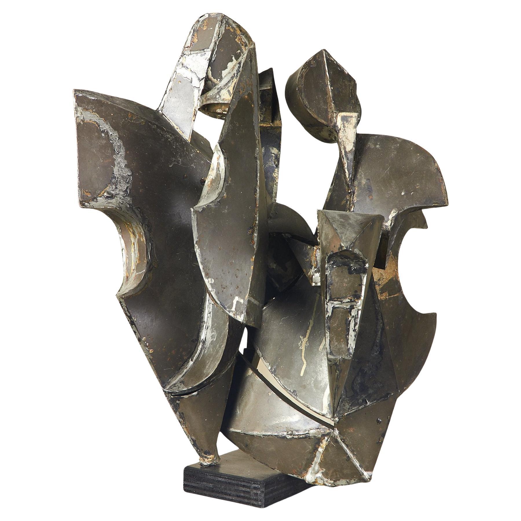 Abstract iron sculpture constructivist "Pontius IV" made in the 70s For Sale