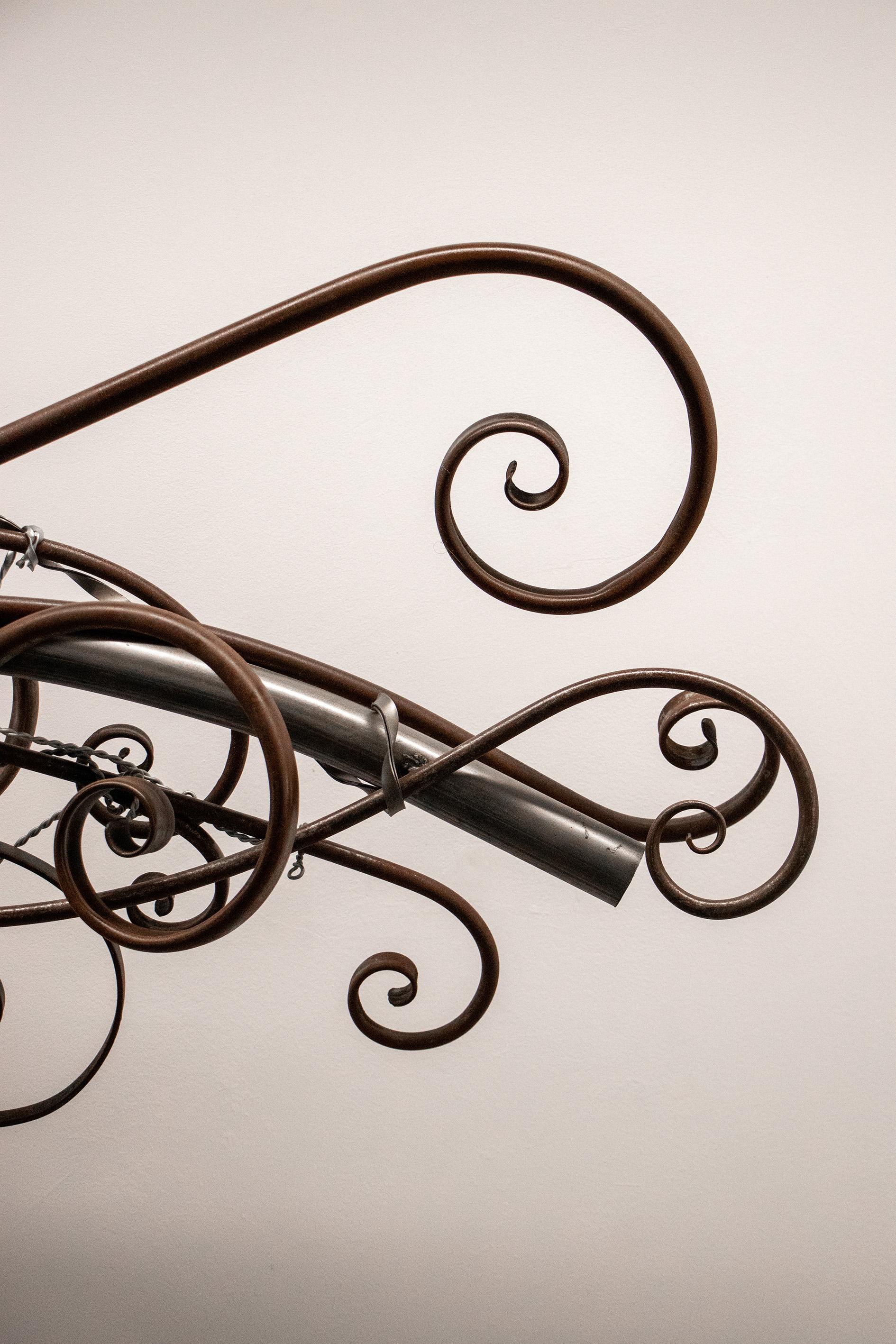 Escultura abstracta de hierro Forjado en venta