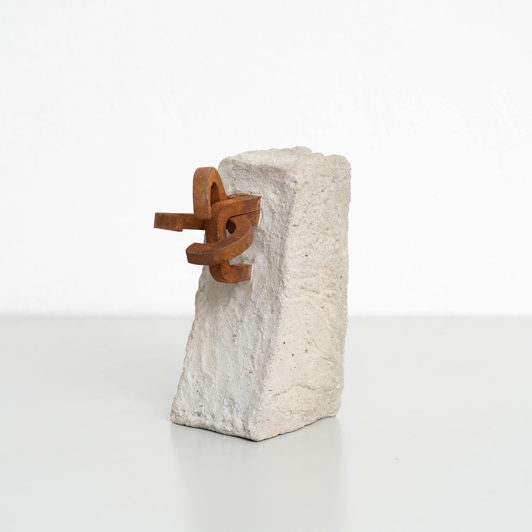 Spagnolo Scultura astratta in ferro nello stile di Chillida, circa 1990 in vendita