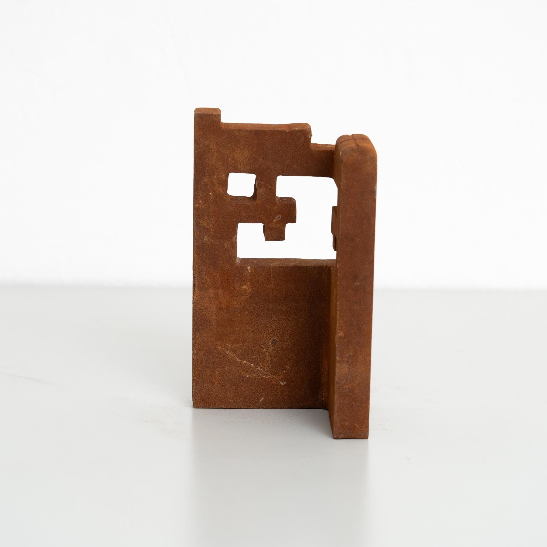 Spanish Abstract Iron Sculpture in the Style of Chillida, circa 1990 For Sale