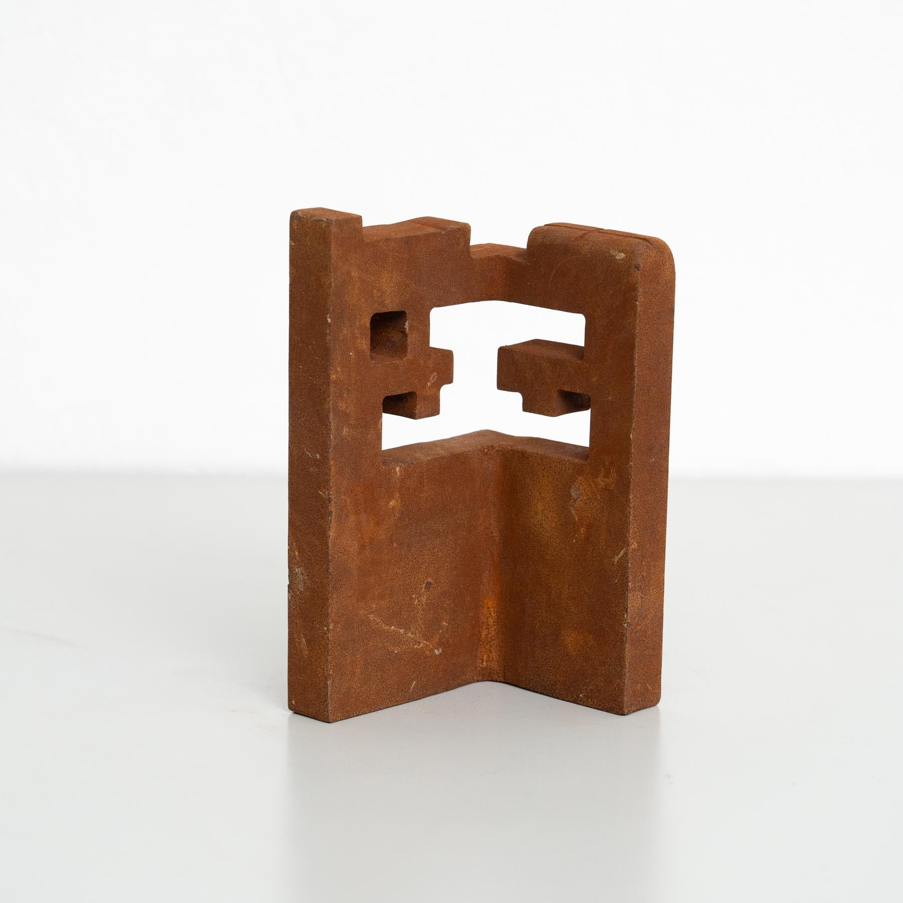 Abstract Iron Sculpture in the Style of Chillida, circa 1990 In Good Condition For Sale In Barcelona, ES