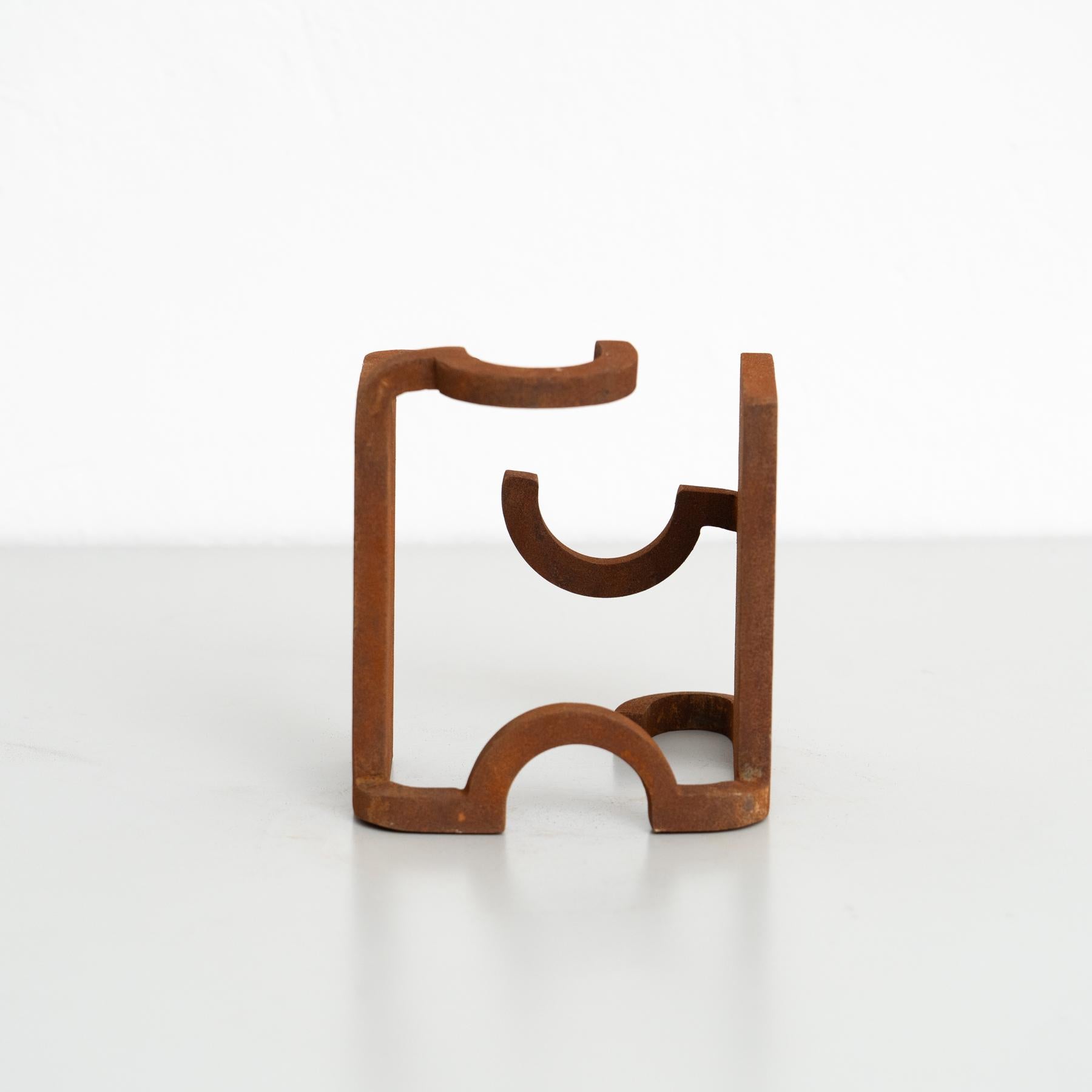 Scultura astratta in ferro nello stile di Chillida, circa 1990 In condizioni buone in vendita a Barcelona, ES