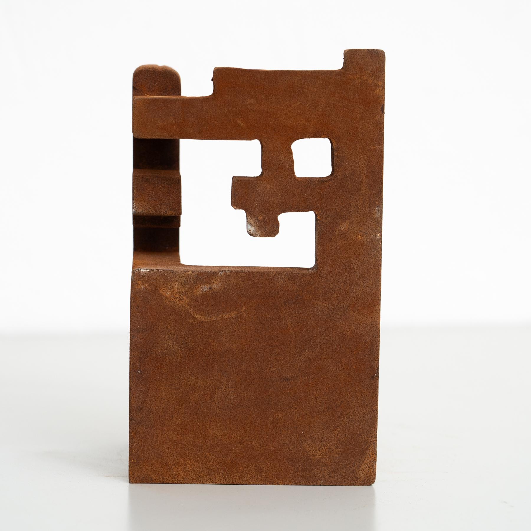 Abstract Iron Sculpture in the Style of Chillida, circa 1990 For Sale 1