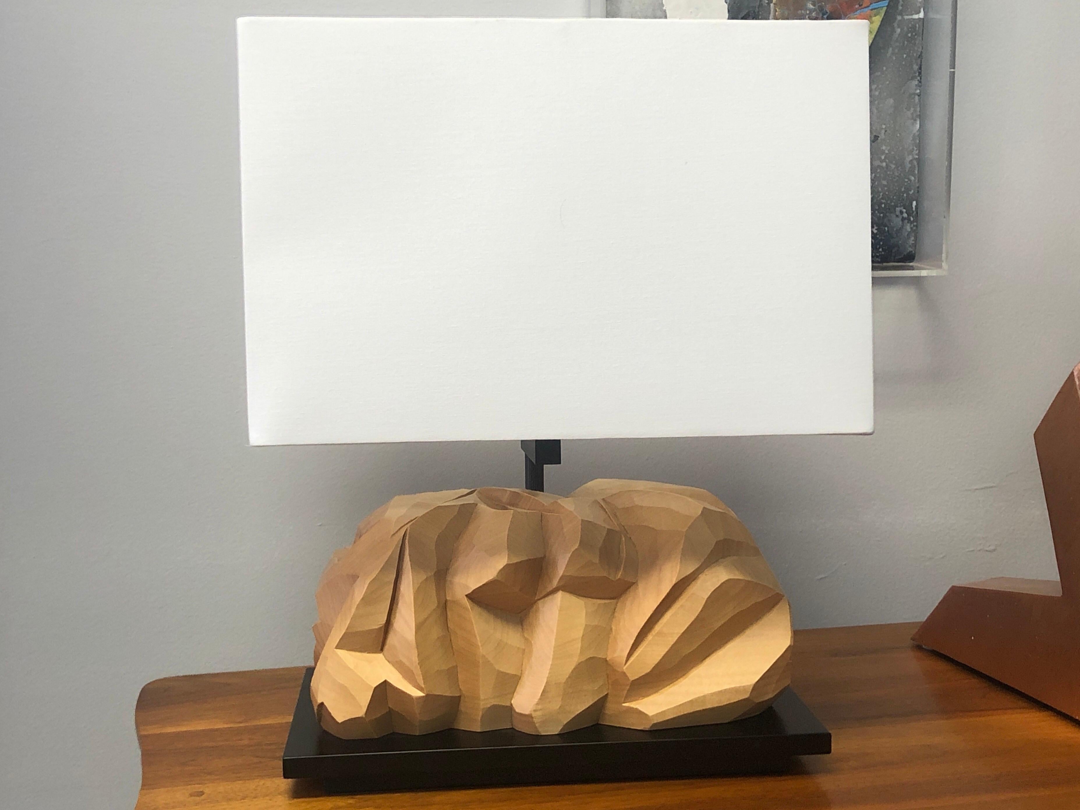 gold hare table lamp