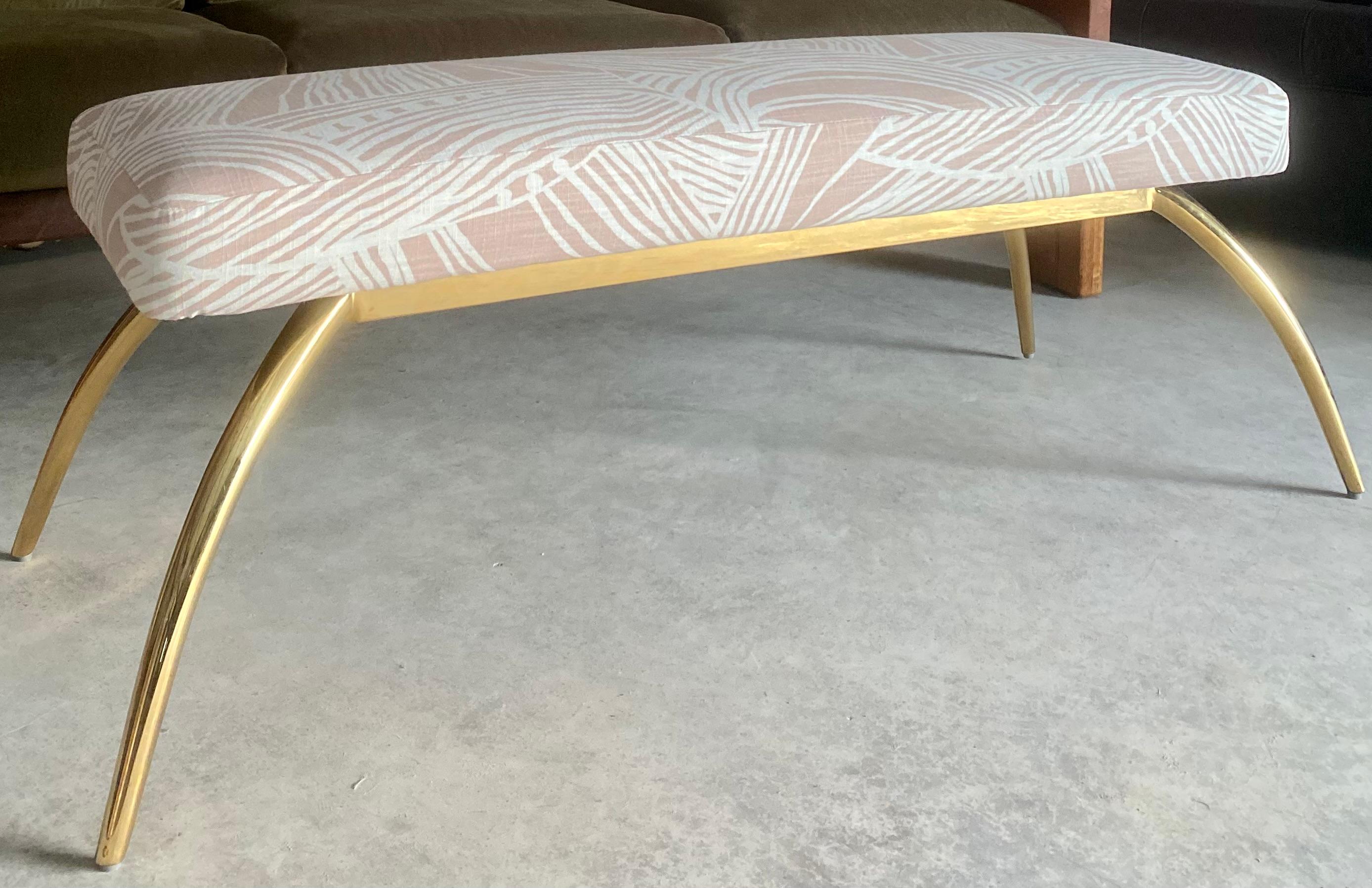 Arteriors Brass Bench Reupholstered in Blush Linen in vendita 8