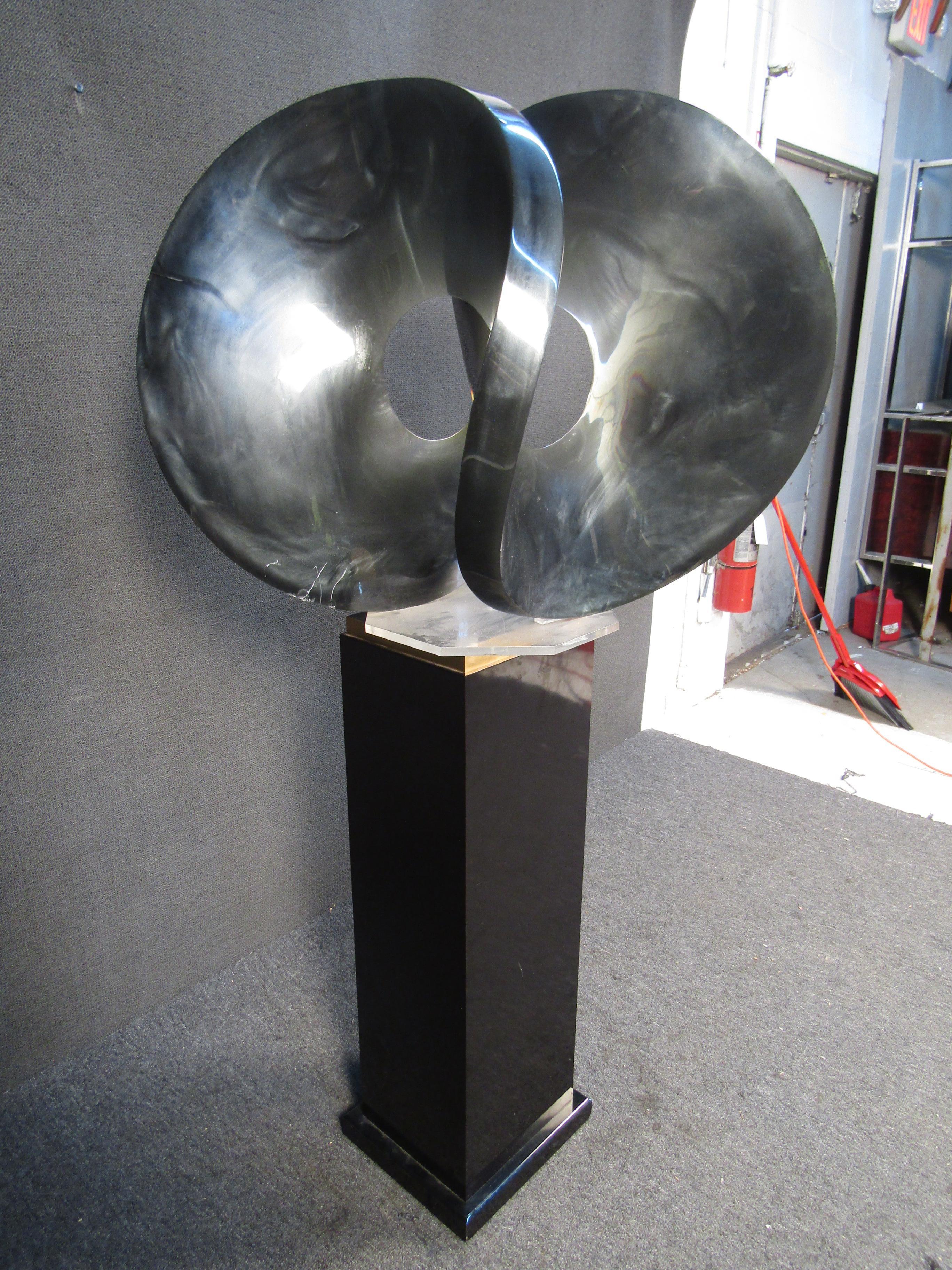 Abstract Lucite Sculpture 1