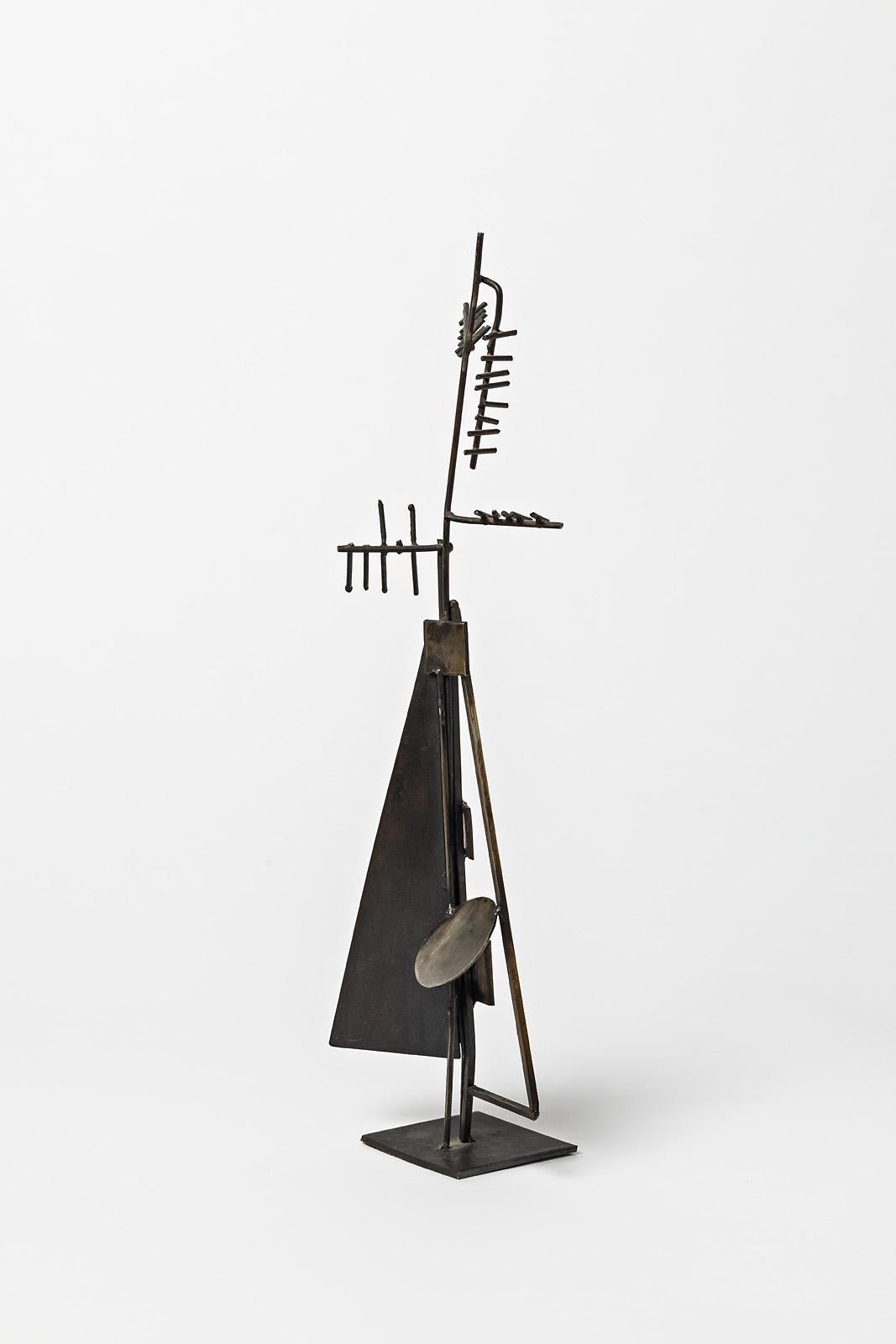 Alain Douillard

Berühmter französischer abstrakter Bildhauer aus Metall, um 1975,

Mitte des 20. Jahrhunderts Kunst Skulptur

Schwarze abstrakte Freiform des Künstlers, signiert am Sockel

Perfekte Originalbedingungen

Provenienz: