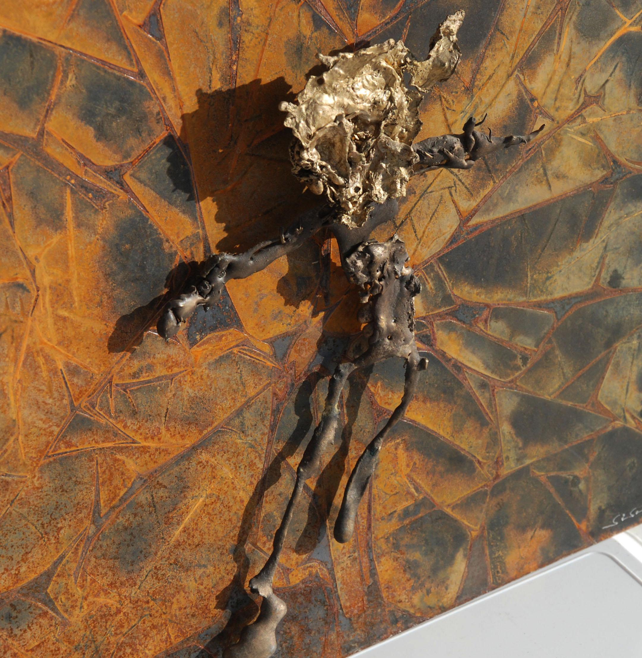 Abstraktes Metallrelief von Navid Ghedami (Moderne) im Angebot