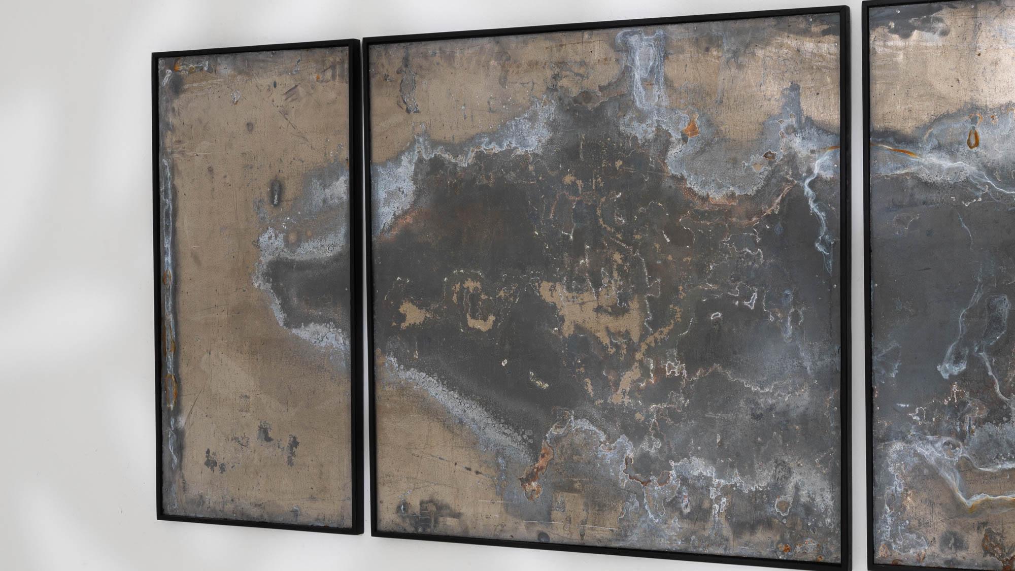 Abstraktes Triptychon aus Metall in Holzrahmen im Angebot 1