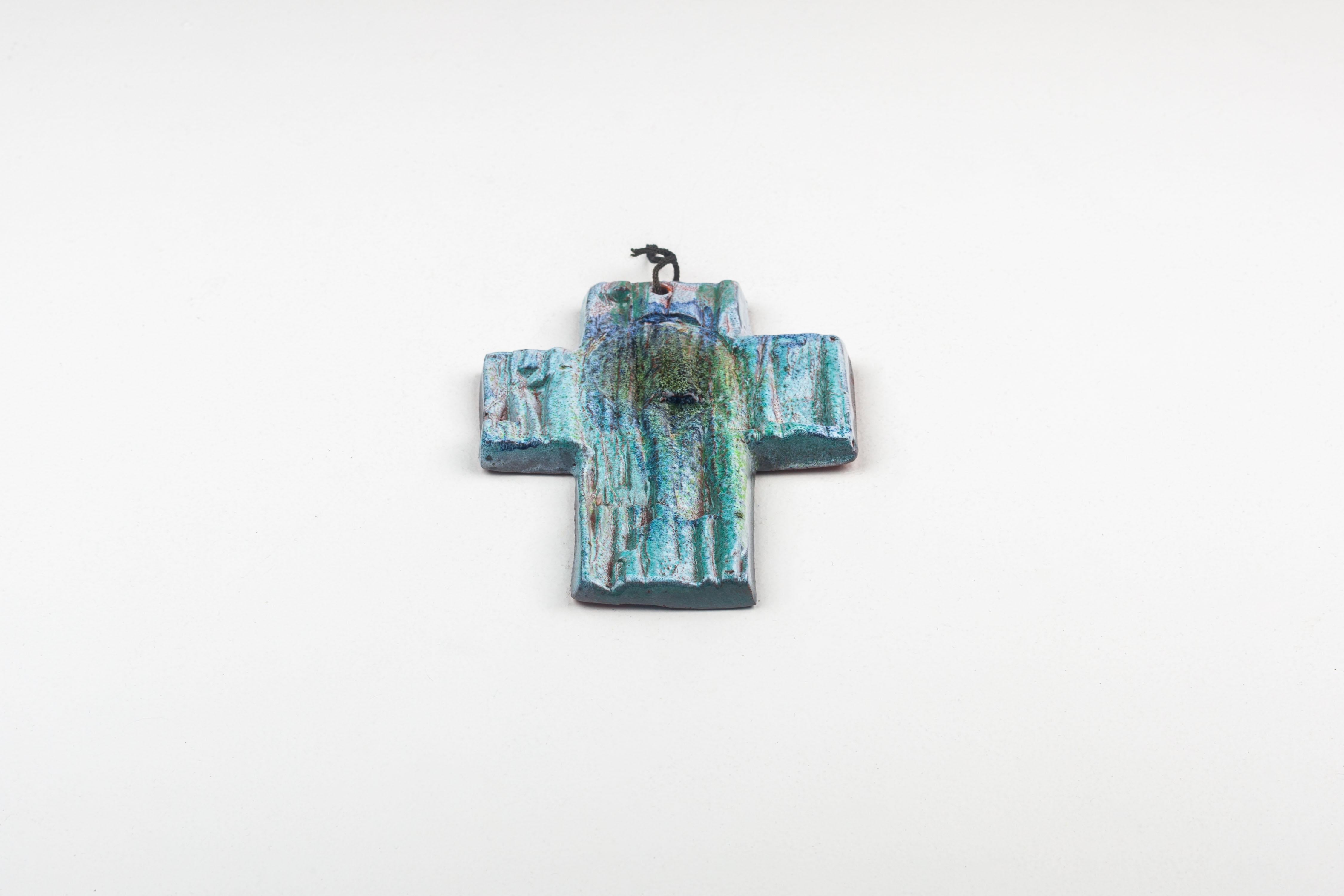 Abstraktes keramisches Kreuz aus der Mitte des Jahrhunderts im Angebot 3