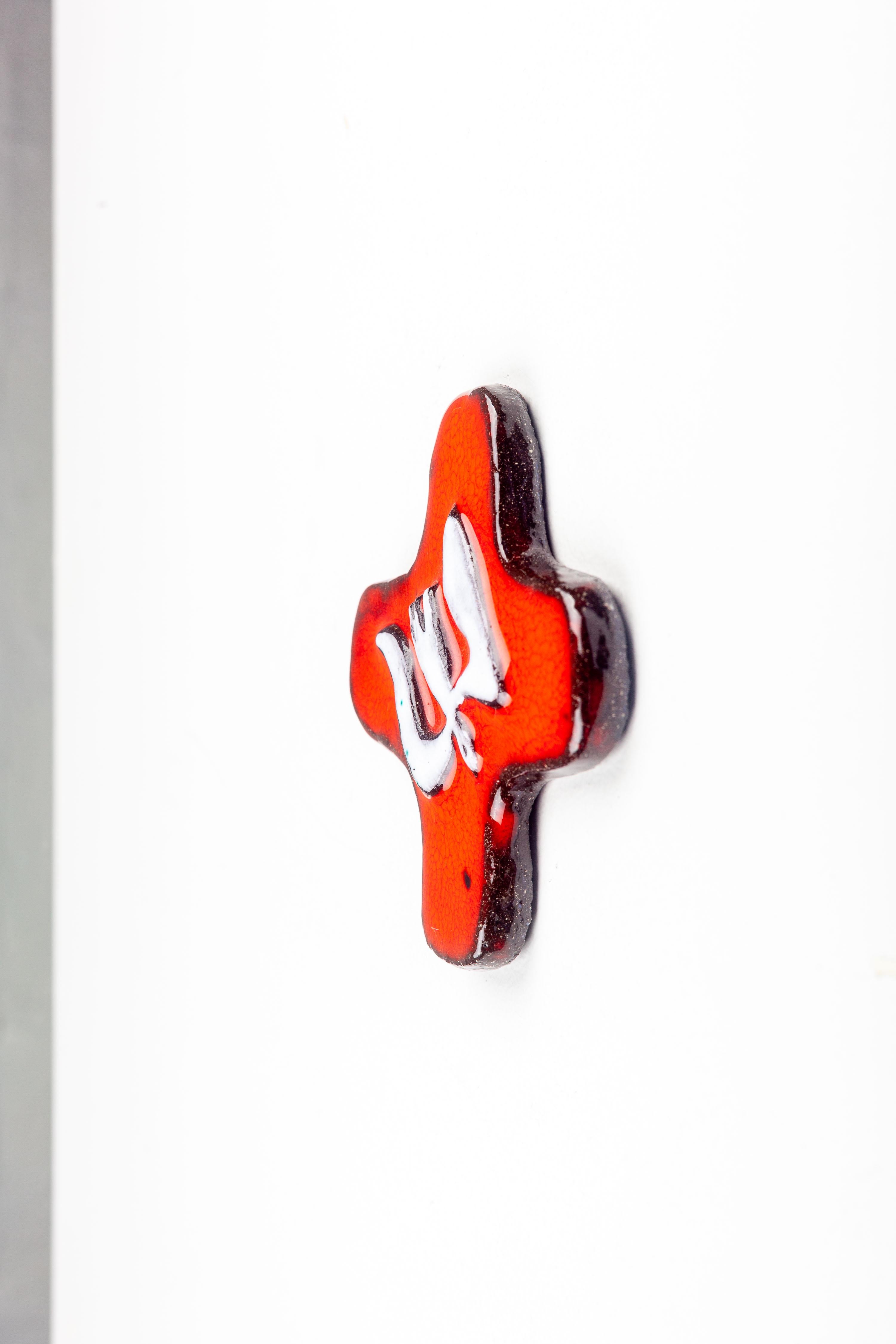Abstract Mid-Century Modern Ceramic Wall Cross, Red & White, Handmade In Good Condition For Sale In Chicago, IL