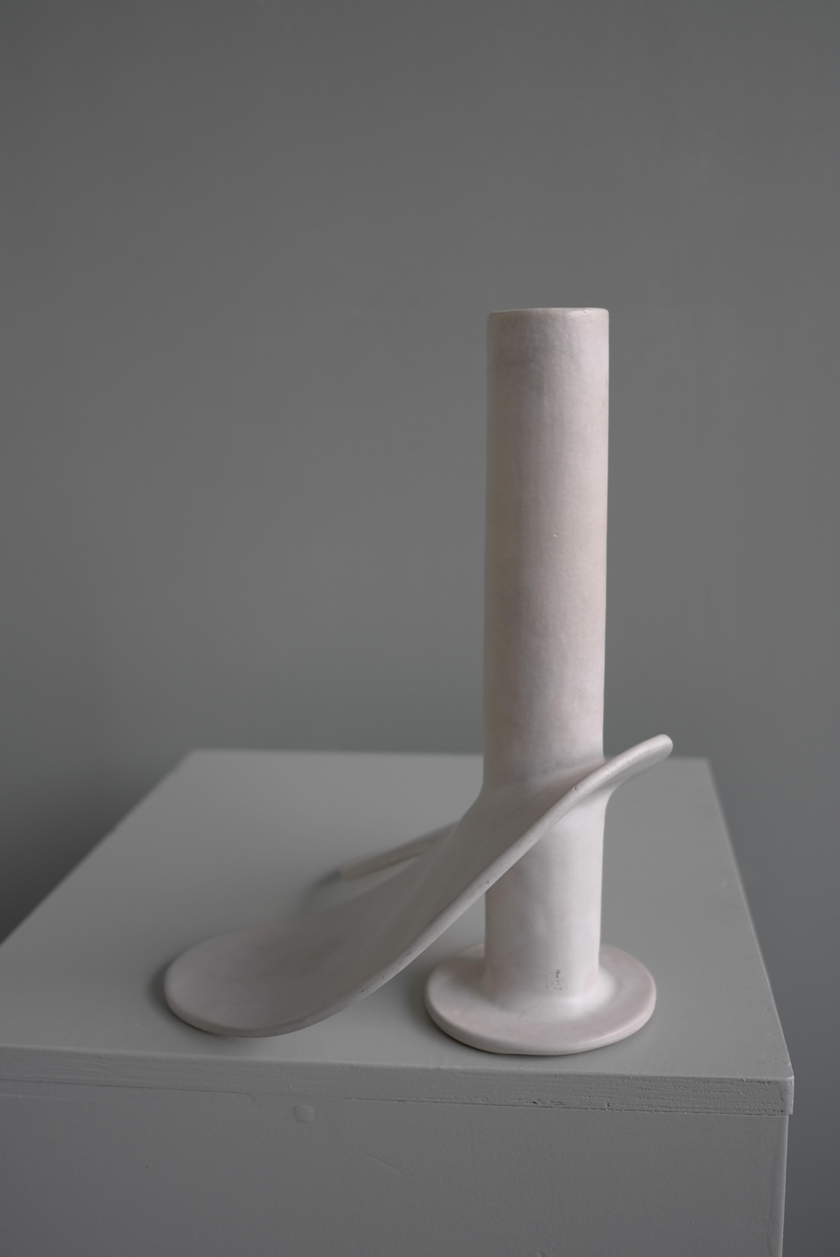 Sculpture de Phallus émaillée blanche abstraite moderne du milieu du siècle dernier, Pays-Bas 1976 en vente 8