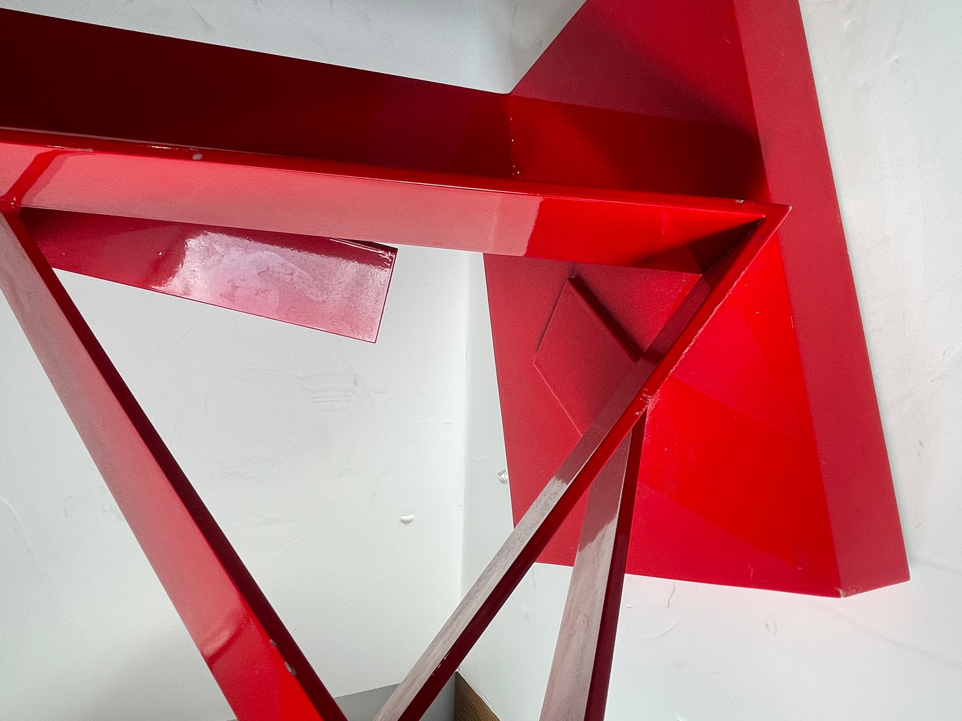 Scultura da tavolo astratta di metà secolo in alluminio laccato rosso, stile Jane Manus in vendita 3