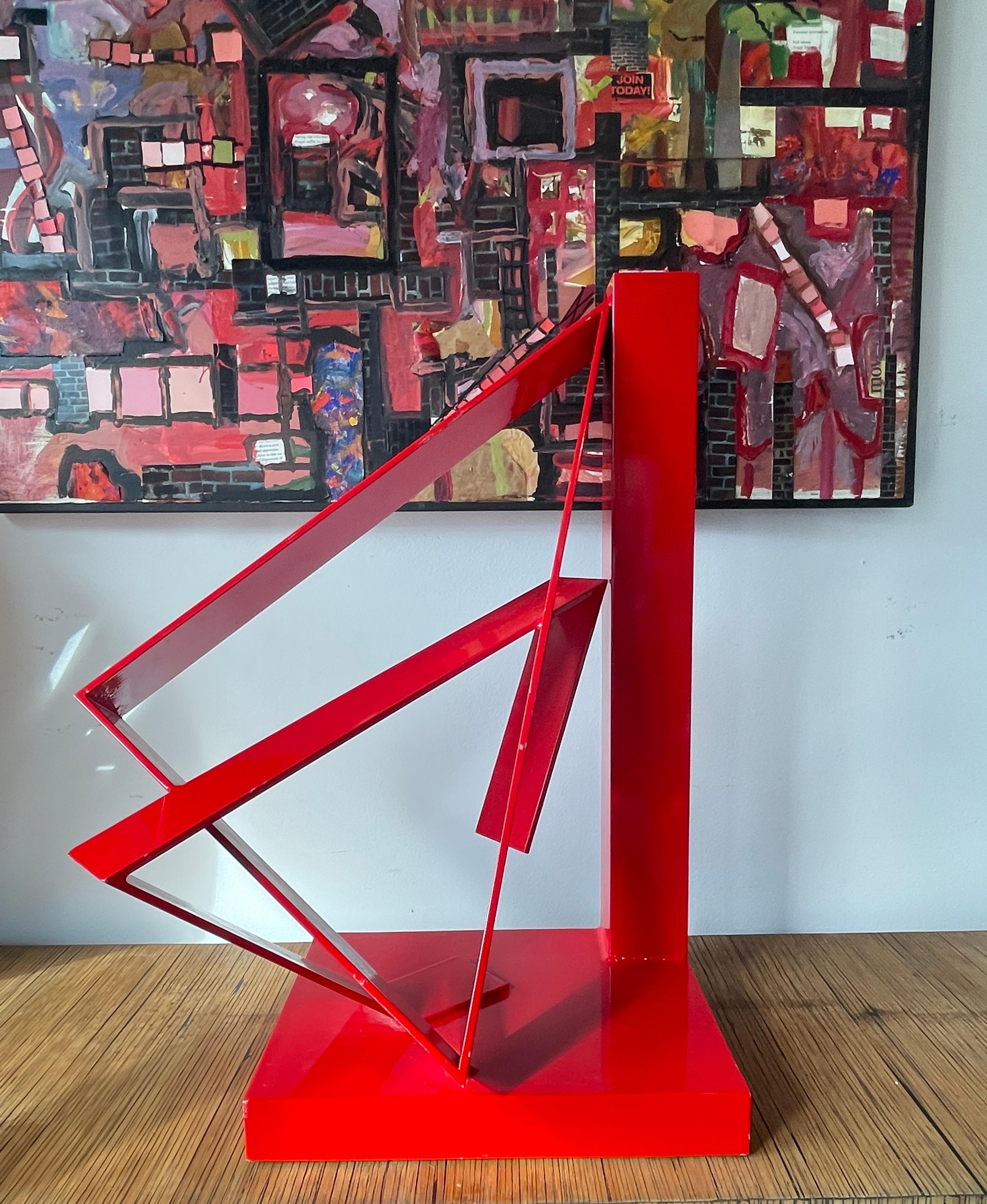 Fine XX secolo Scultura da tavolo astratta di metà secolo in alluminio laccato rosso, stile Jane Manus in vendita