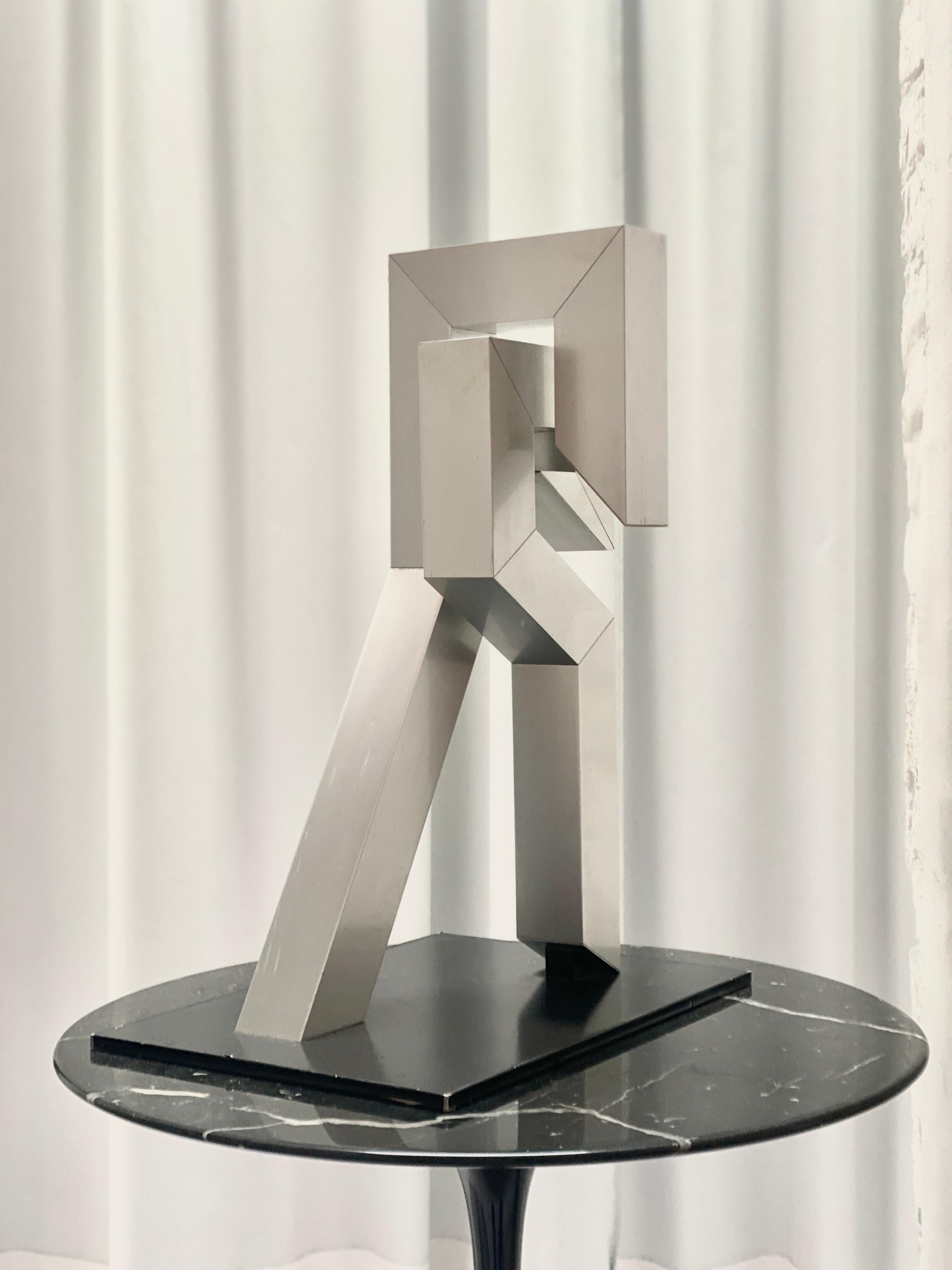 Minimalist Abstract minimalist geometric sculpture in aluminum, 1970s For Sale
