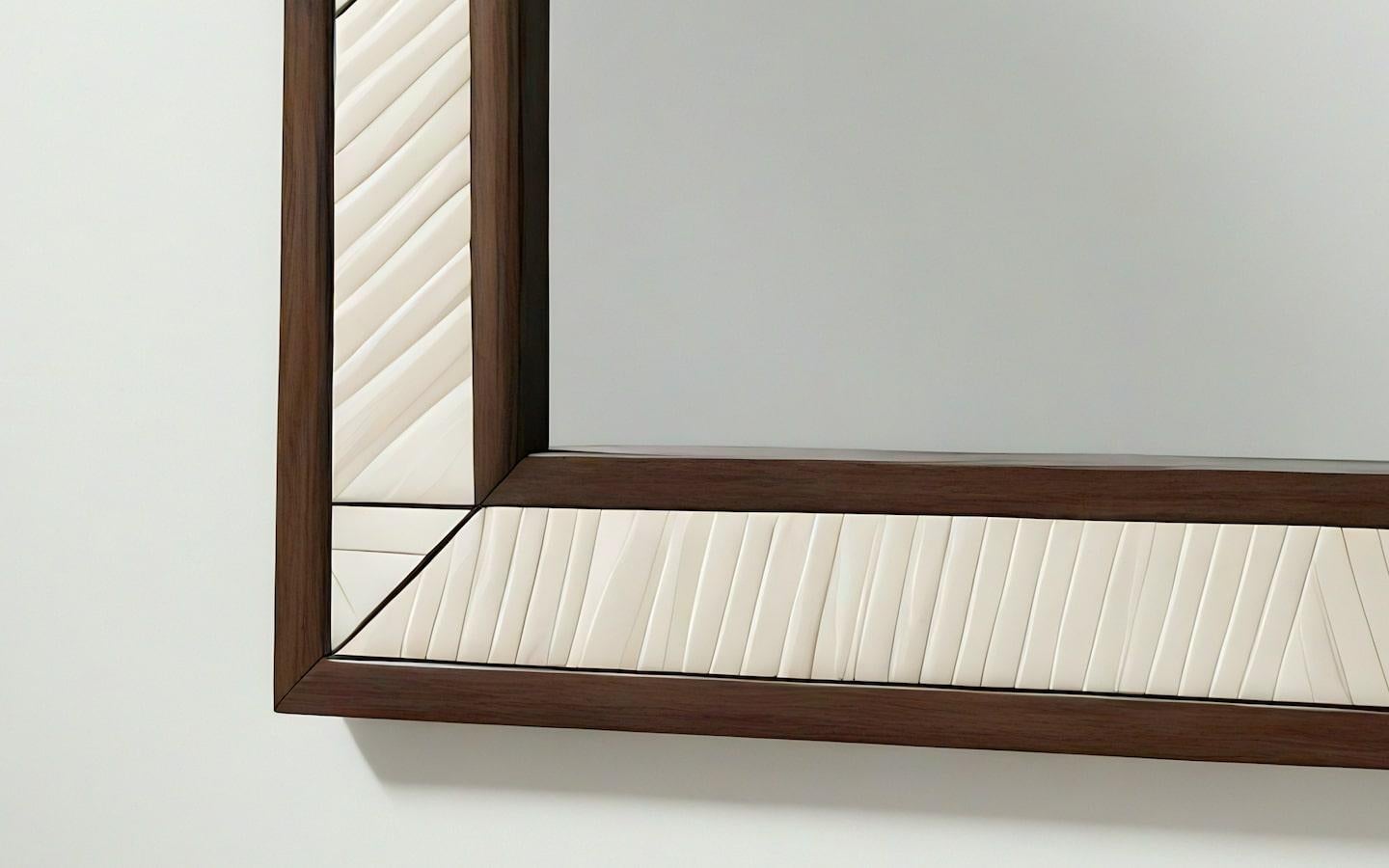 Élevez votre espace avec une élégance intemporelle

Transformez votre intérieur avec la beauté captivante de notre miroir mural d'inspiration Art Deco, une fusion exquise de l'artisanat traditionnel et de la sophistication moderne. Conçu pour être