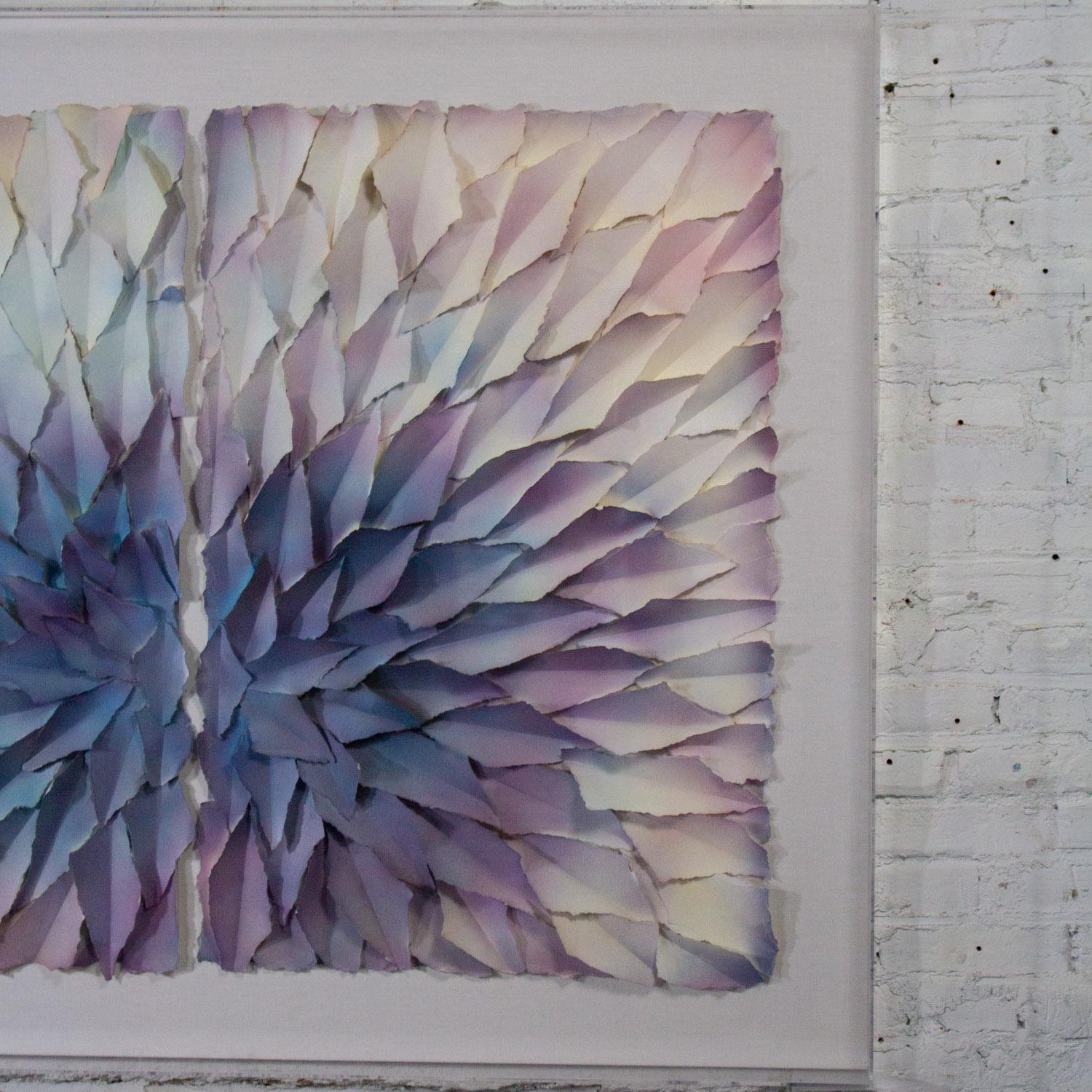 Abstrait Mixed Media Monumental 3D Diptyque Pétales de papier peints et déchirés Art mural en vente 6