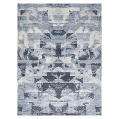 Abstrakter, moderner, geometrischer, hellgrauer Teppich „Fractura“ von Doris Leslie Blau