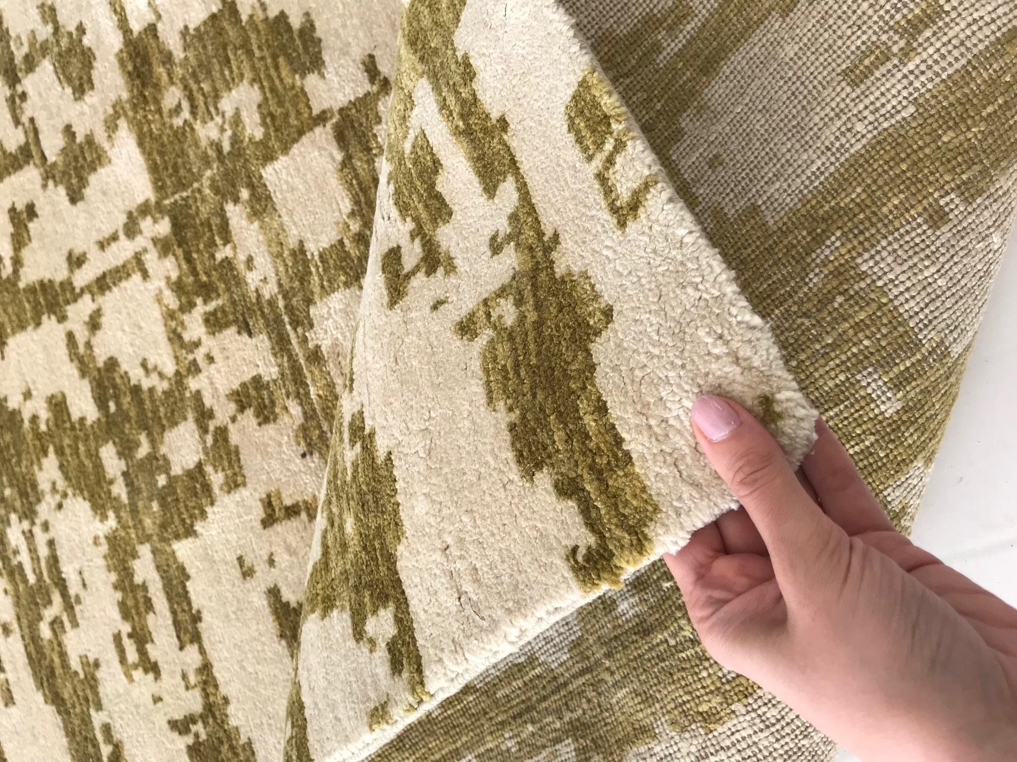 Abstract Modern Green Silk Rug by Doris Leslie Blau For Sale 1
