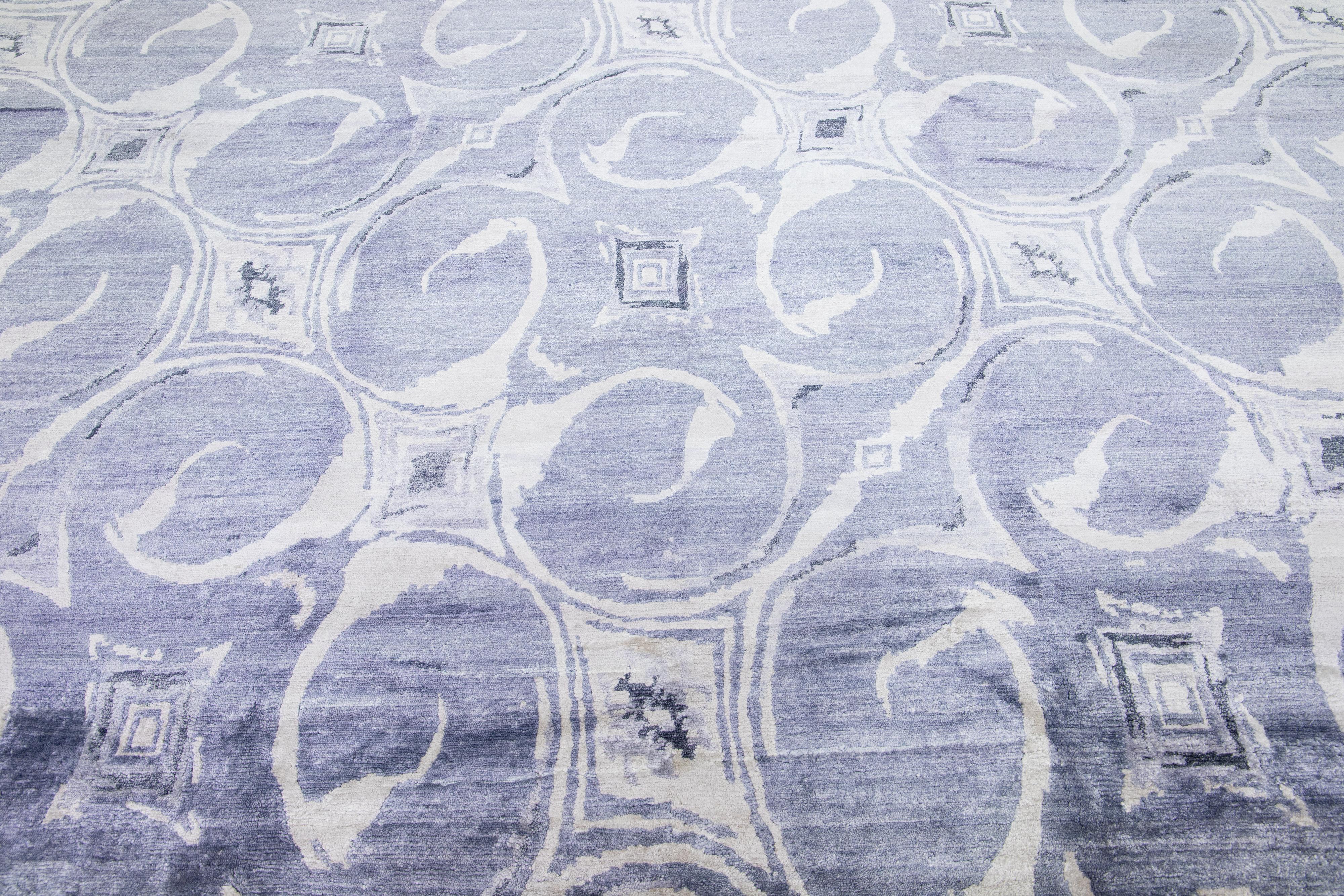 Abstract Modern Indian Handmade Silk Rug in Gray For Sale 1