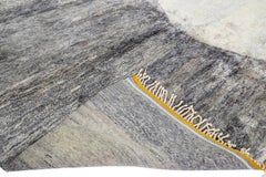 Alfombra Abstracta Moderna Marroquí Hecha a Mano de Lana Gris y Dorada