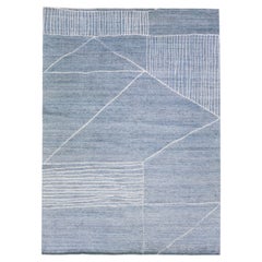 Alfombra de lana hecha a mano de estilo marroquí moderno abstracto en azul claro by Apadana