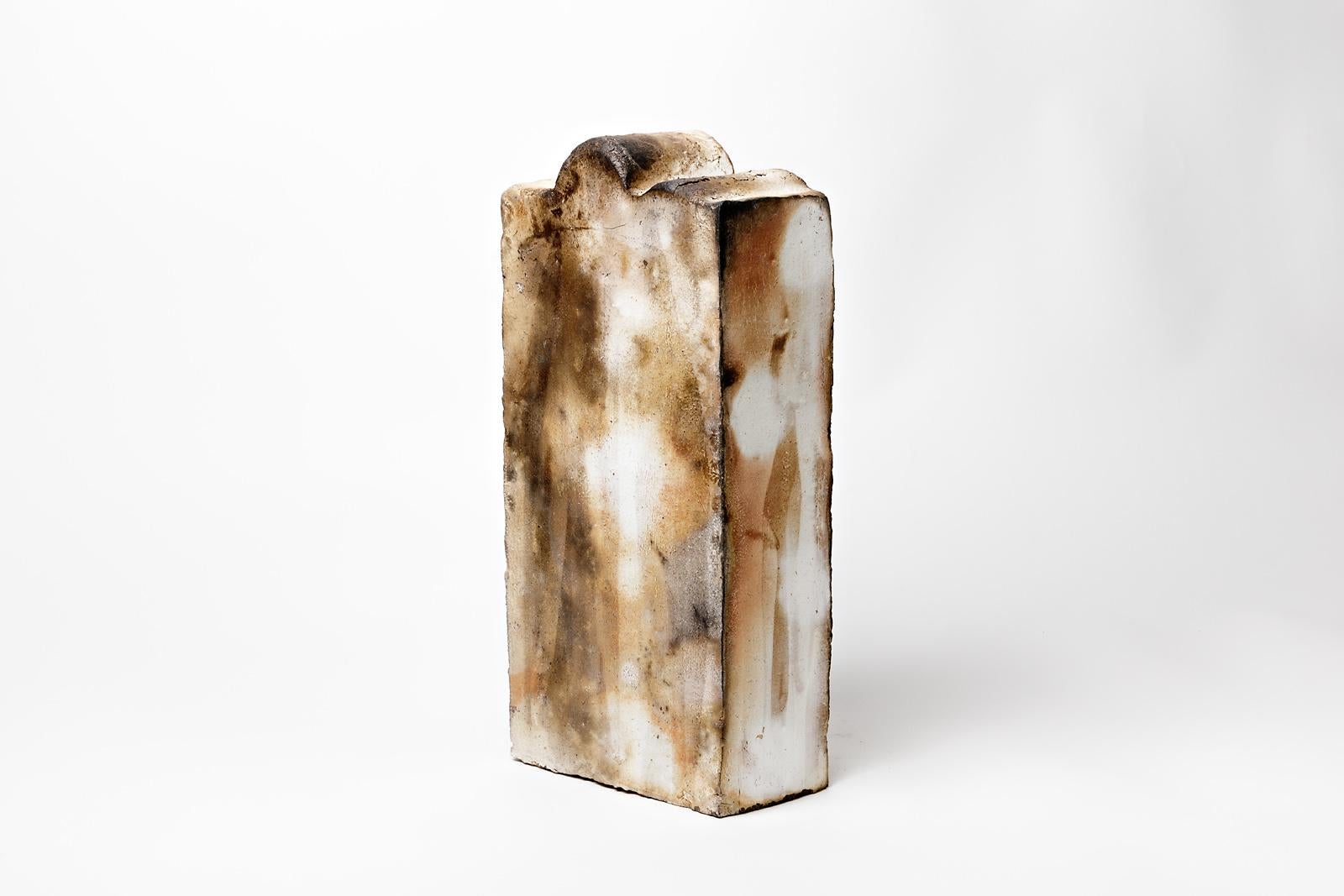 By Regnier, in La Borne

Abstract stoneware ceramic sculpture realised in 2018.

Architectural form with white and brown wood firing ceramic colors.

Perfect original conditions

Measures: Height 39cm, large 18cm, depth 10cm.