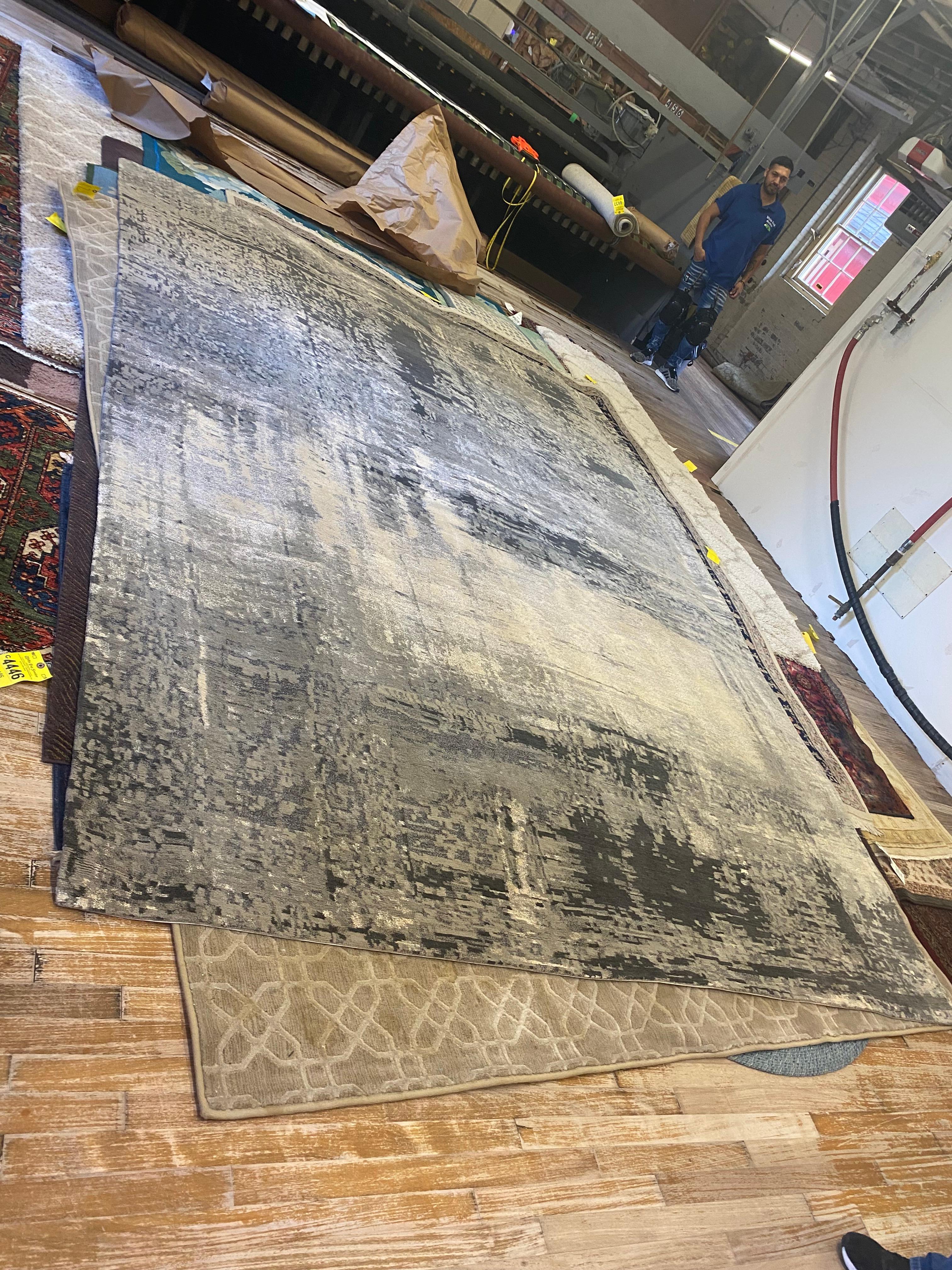 Tappeto astratto moderno tibetano di Stark in vendita 7