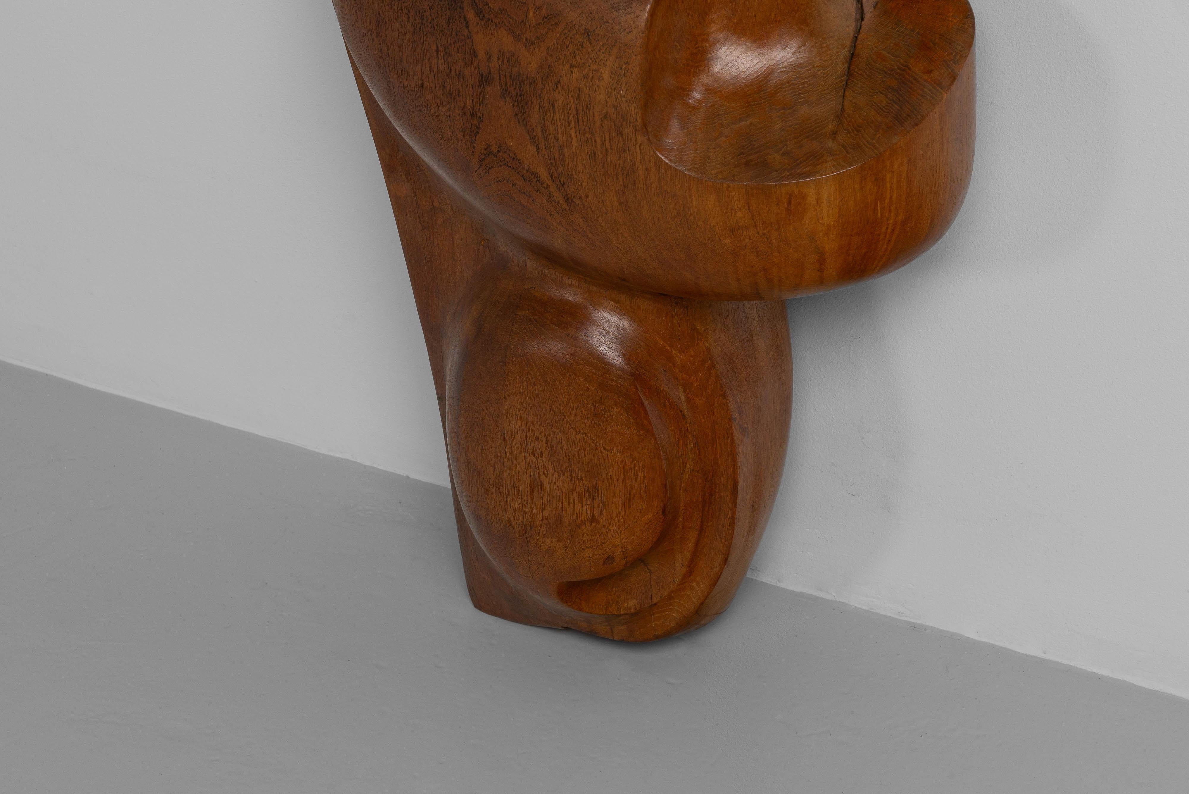 Sculpture murale totem moderne abstraite en teck Pays-Bas 1960 en vente 3
