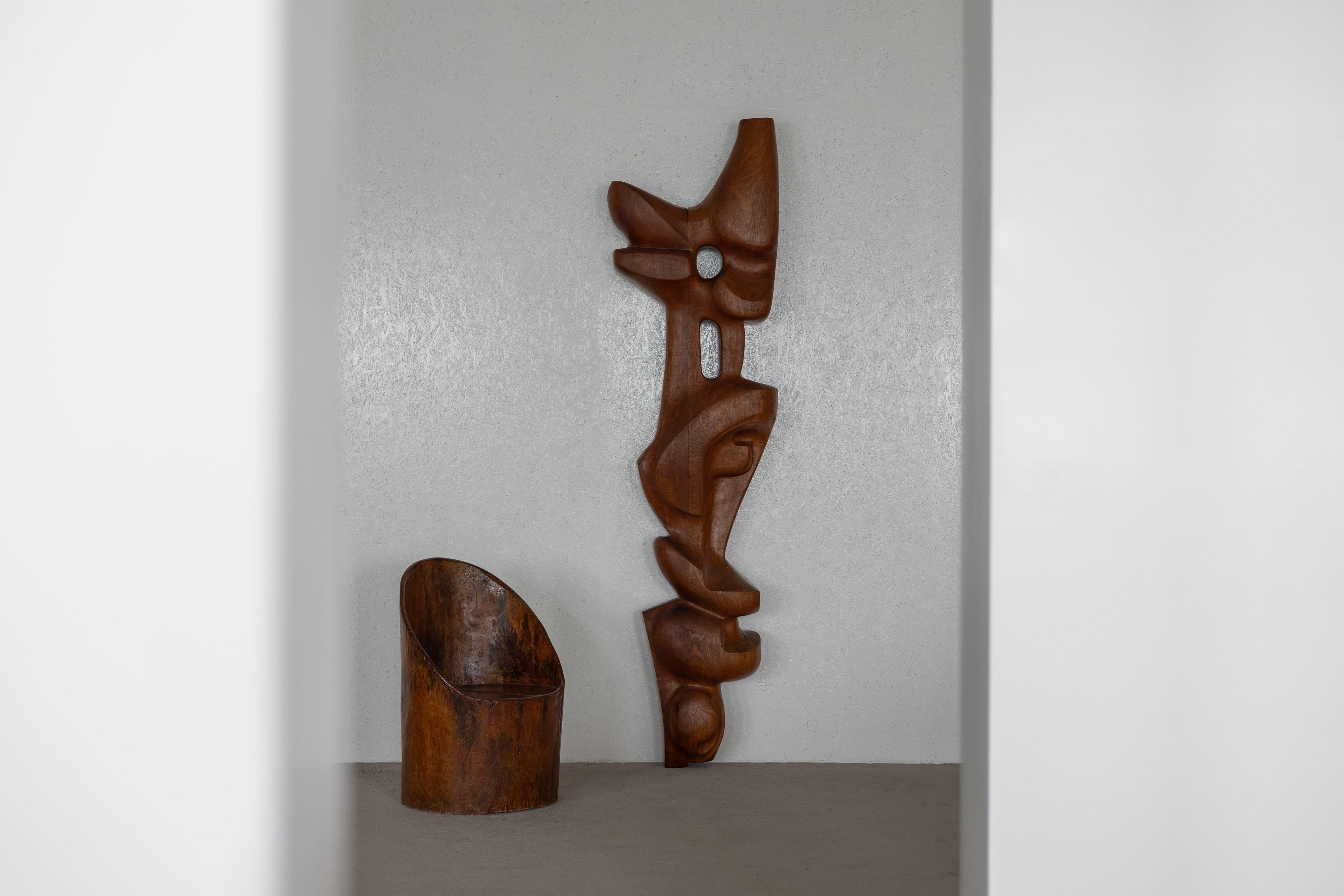 Mid-Century Modern Sculpture murale totem moderne abstraite en teck Pays-Bas 1960 en vente