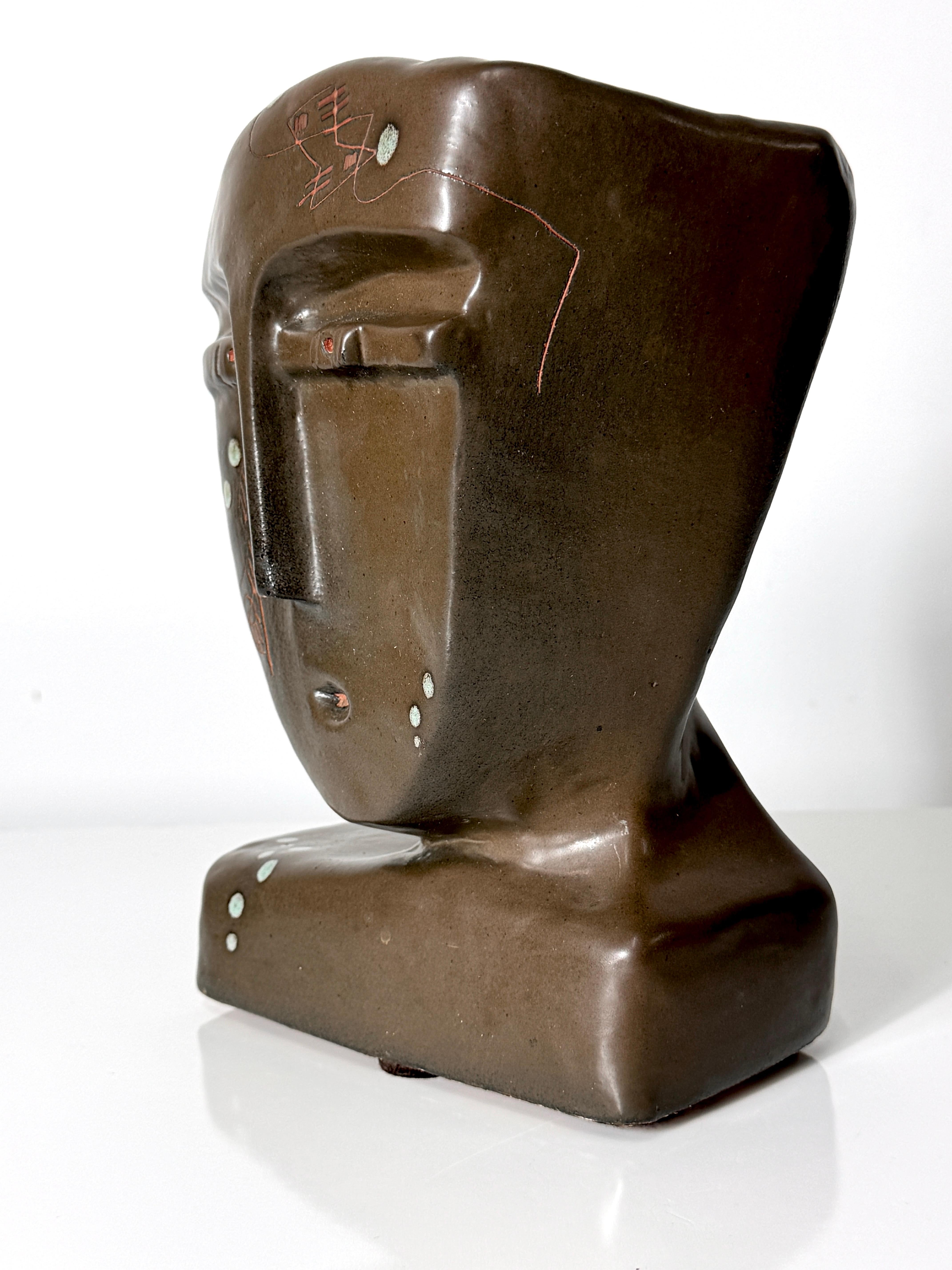 Escultura Modernista Abstracta de Cerámica con Rostro Cubista de Marianna von Allesch mediados del siglo XX