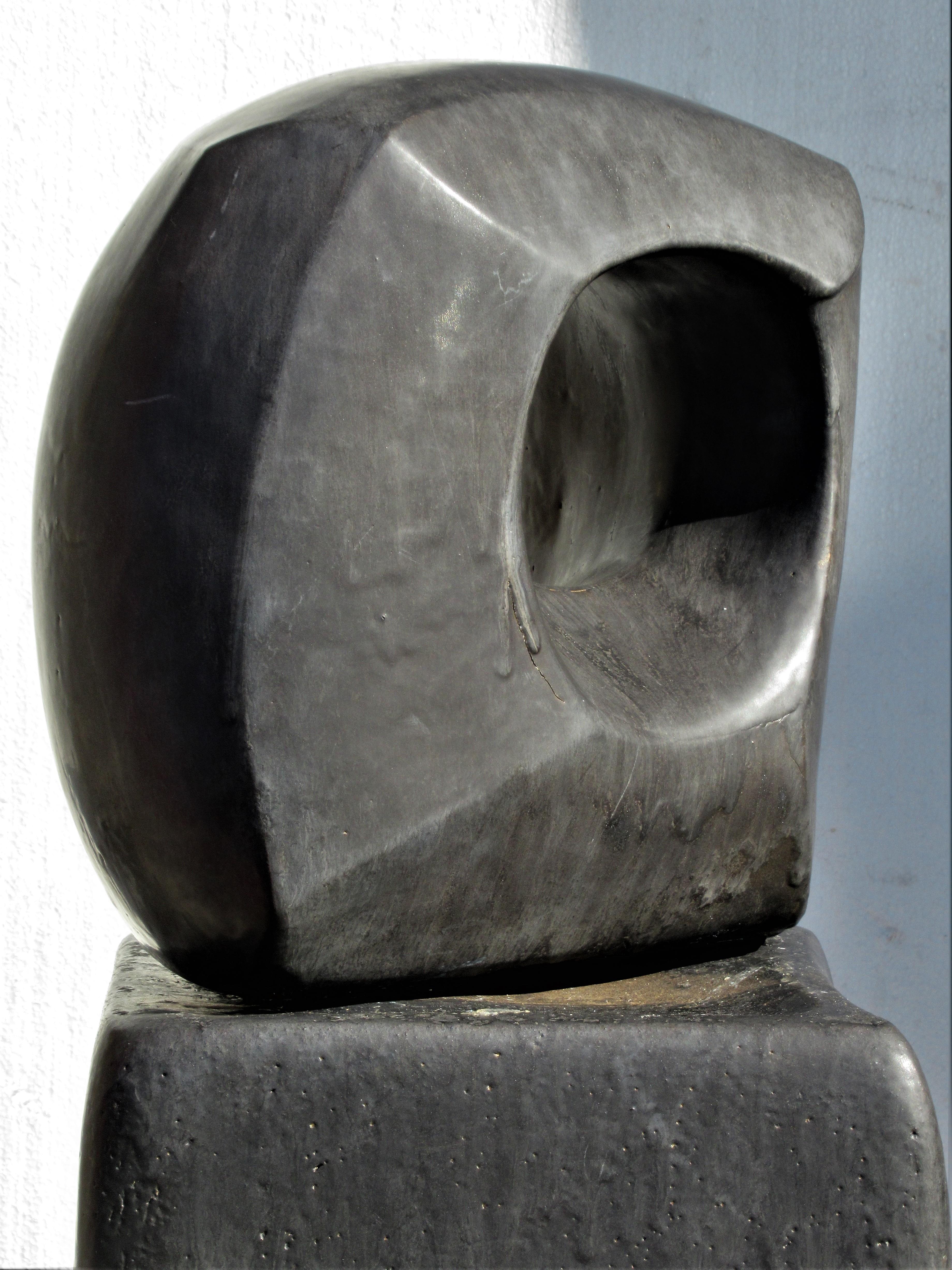 20th Century Abstract Modern Ceramic Sculpture in the Style of Barbara Hepworth