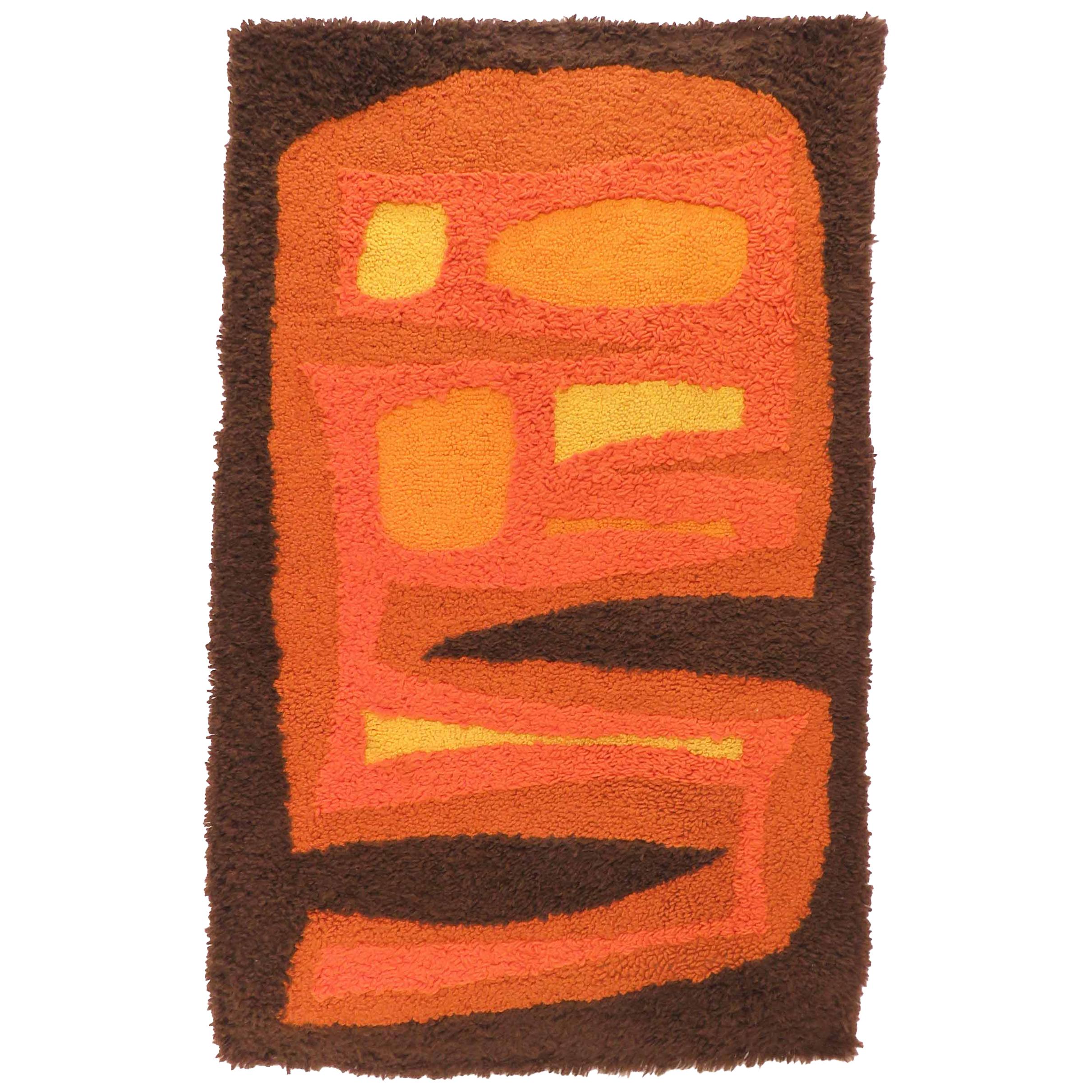 Abstract Modernist Hand Hooked Fiber Art Wall Hanging, circa 1970s