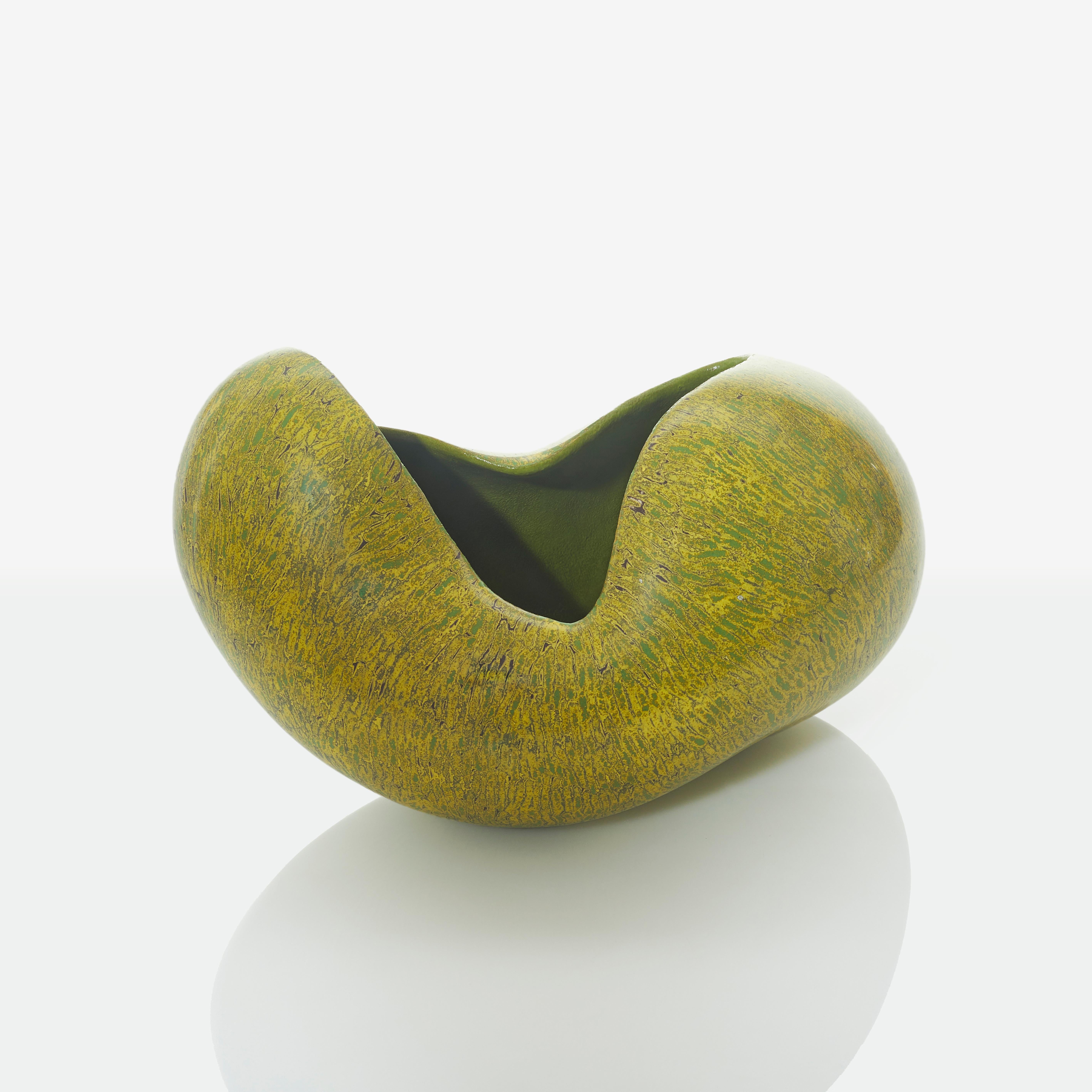 Sprout, 2023 (Ceramic, C. 11 in. h x 18.5 in. w x 12.2 in. d, Object No.: 4171)

Sangwoo Kim was born in Korea in 1980 and currently lives and works in France. He received his degree from the National University in Seoul and is the recipient of