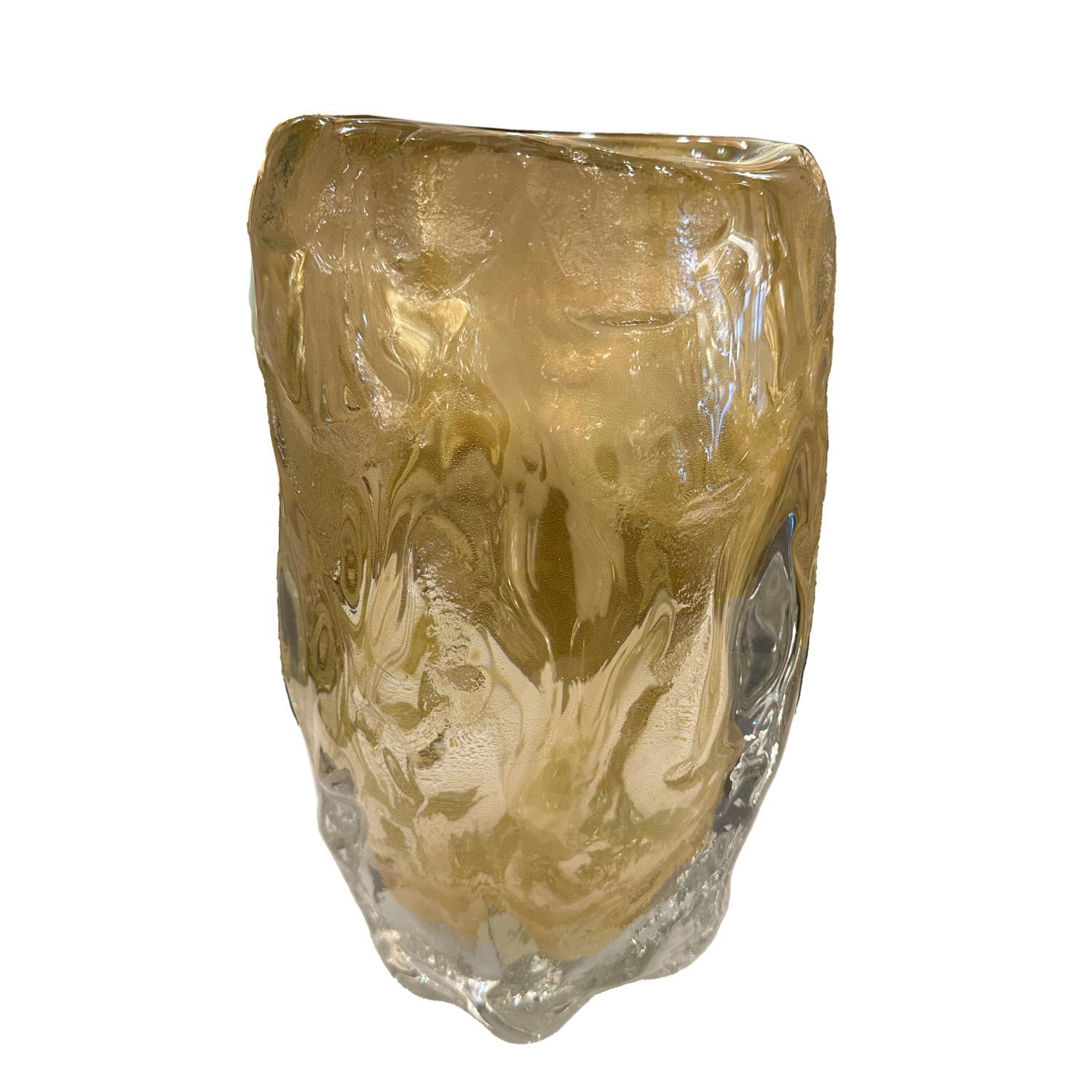 
Home / Objects / Vaso astratto Sommerso 