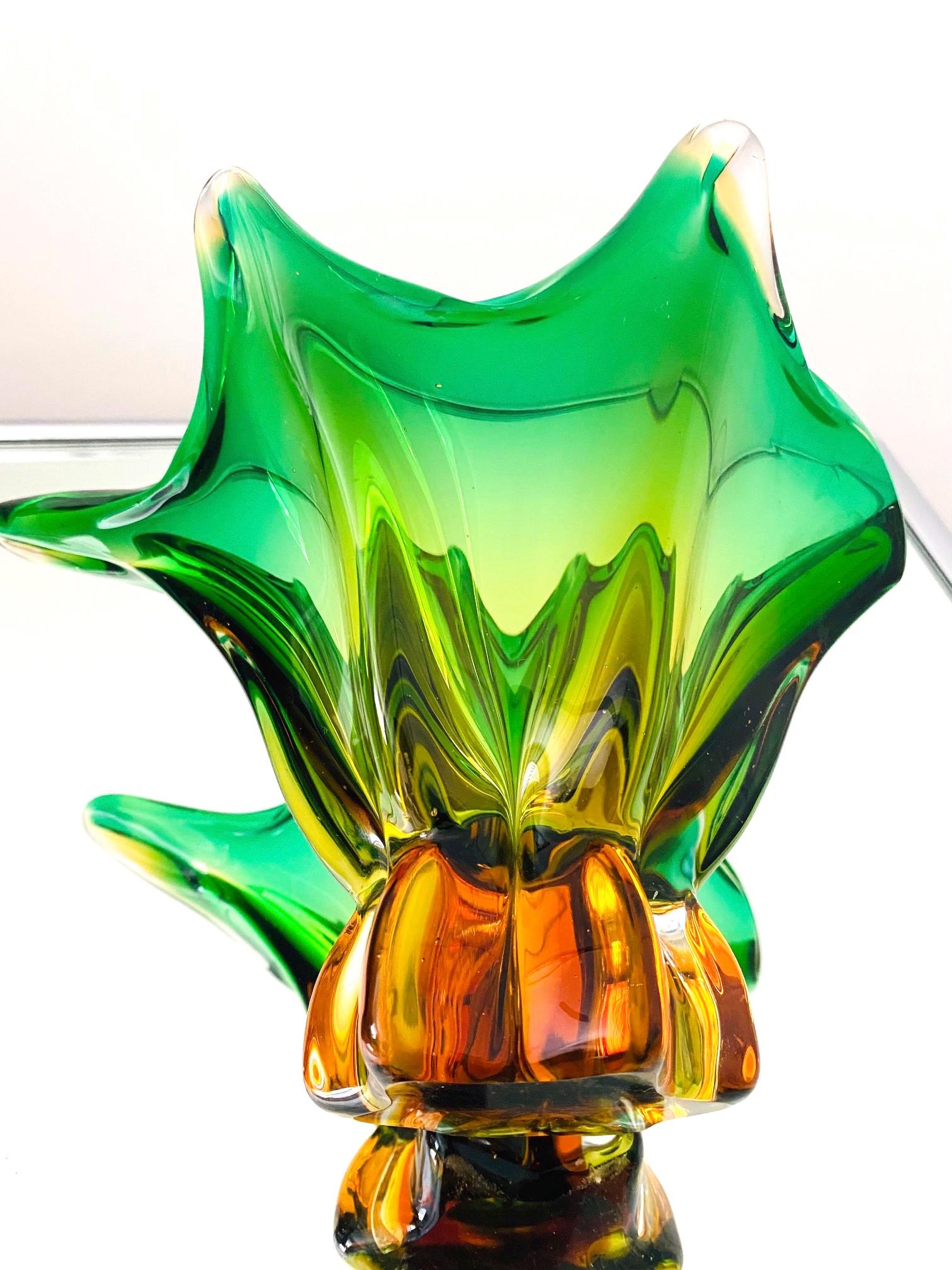 Abstract Murano Sommerso Vase or Bowl in Emerald Green & Orange, Italy, c. 1950 2