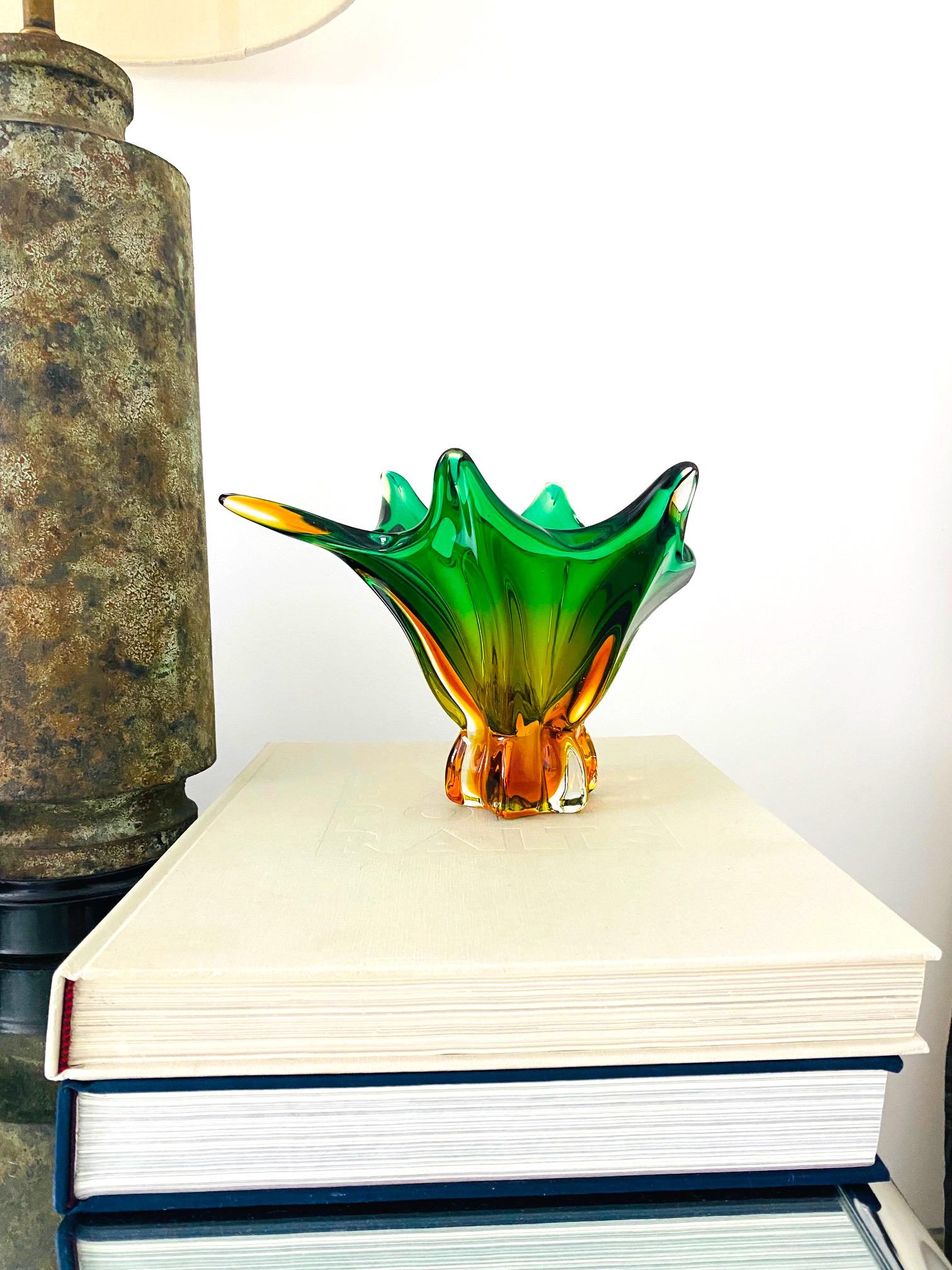 Abstract Murano Sommerso Vase or Bowl in Emerald Green & Orange, Italy, c. 1950 4