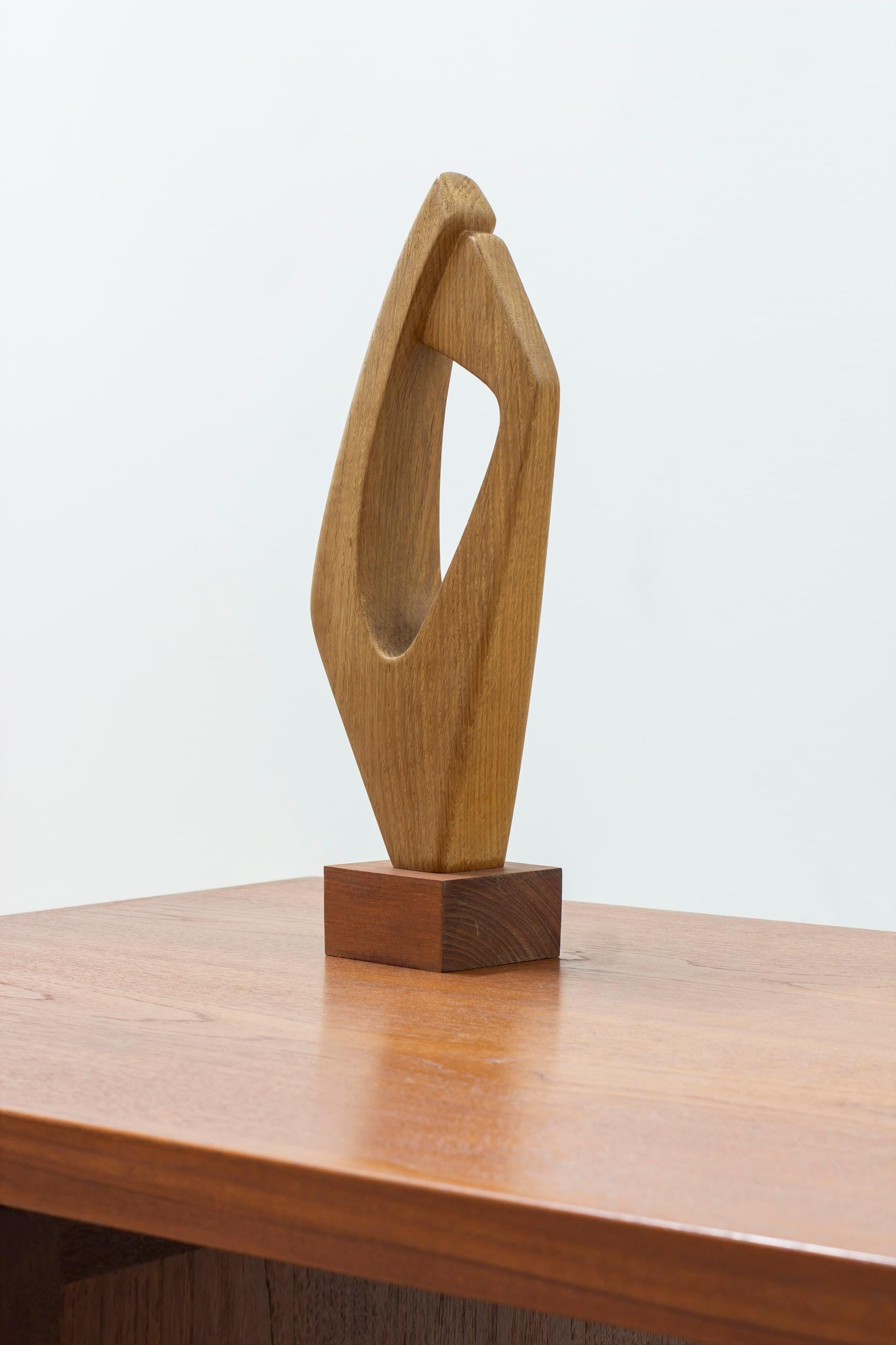 Abstrakte Skulptur aus Eiche und Teakholz des schwedischen Künstlers Sven Olsson (Eichenholz) im Angebot